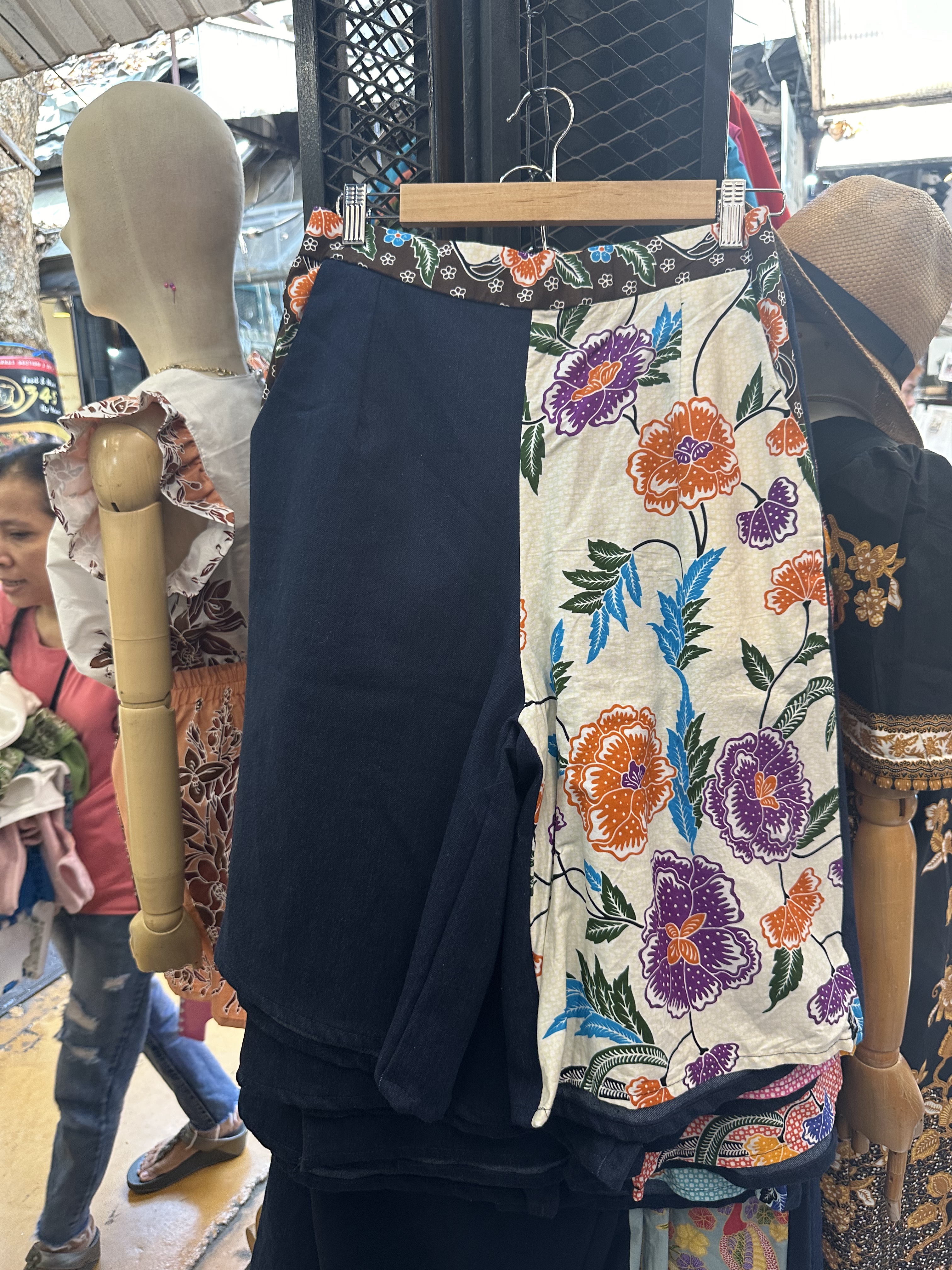 Si Batik Denim Bermuda Pants Flower Design (3 Colours)