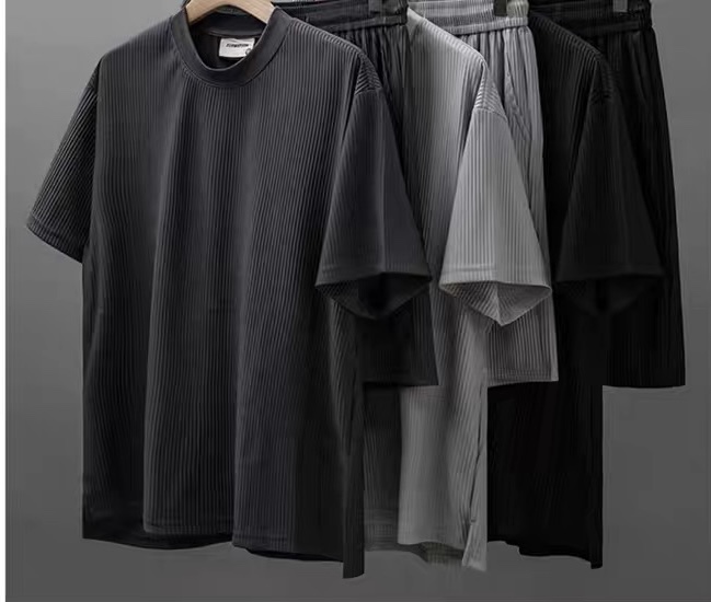 Wanglei Unisex Pleated Top & Shorts Set