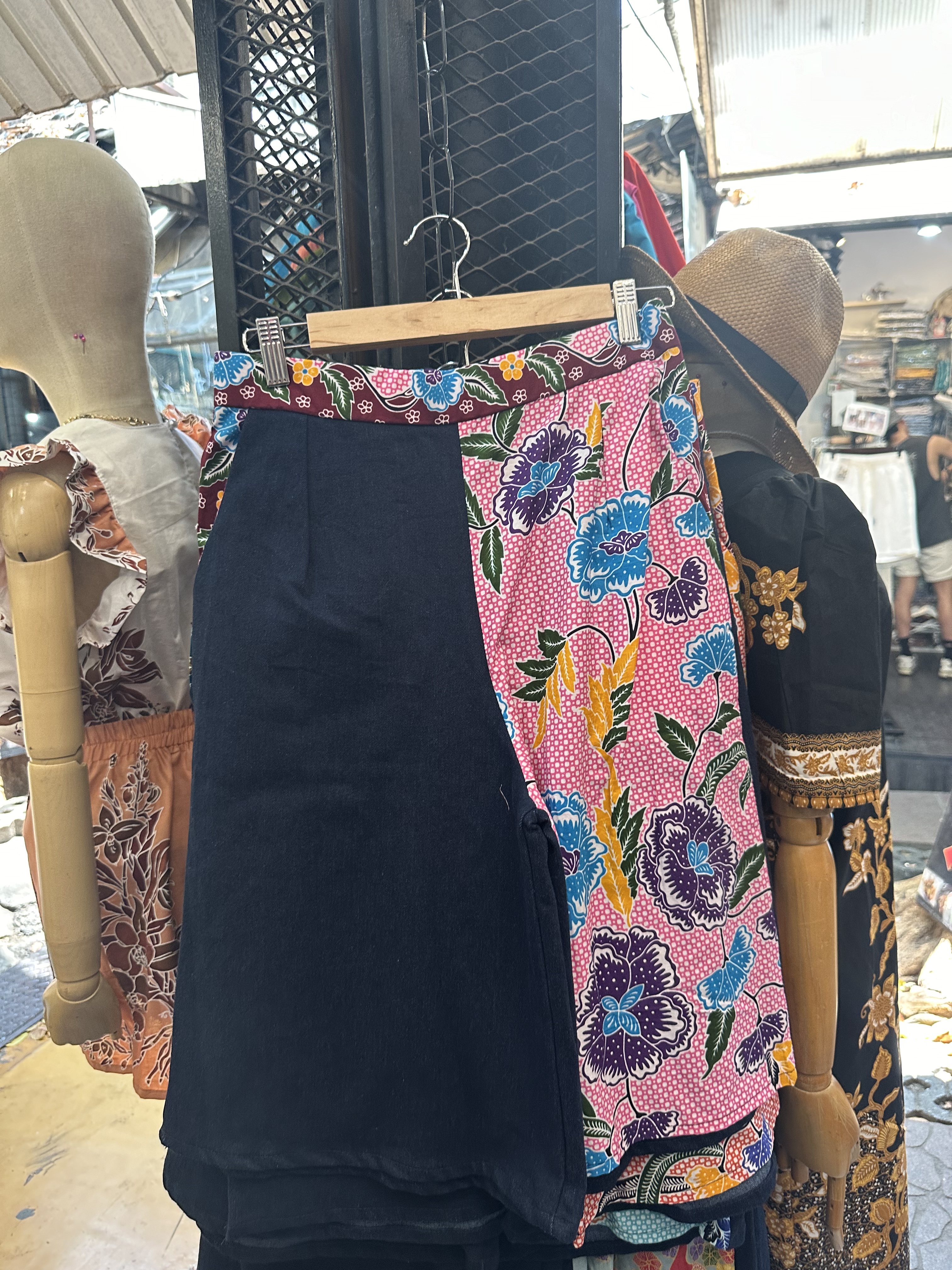 Si Batik Denim Bermuda Pants Flower Design (3 Colours)