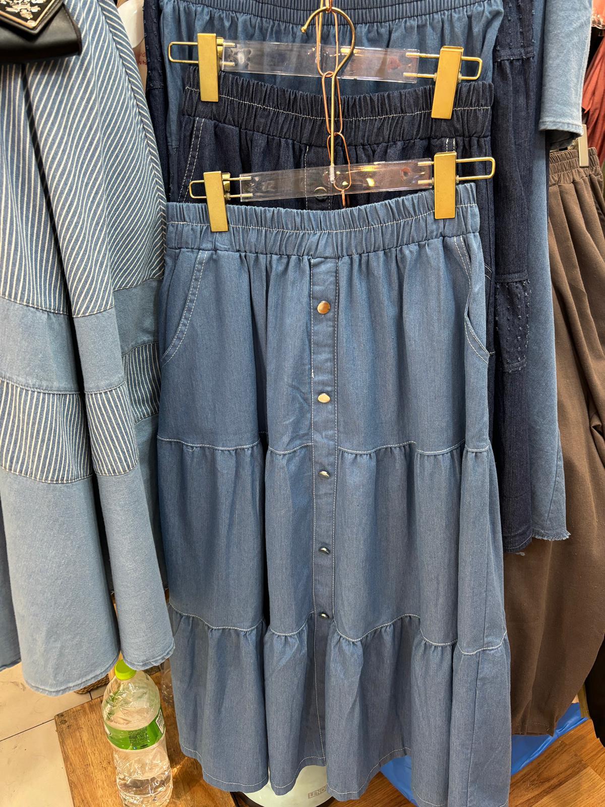 Button Denim Skirt