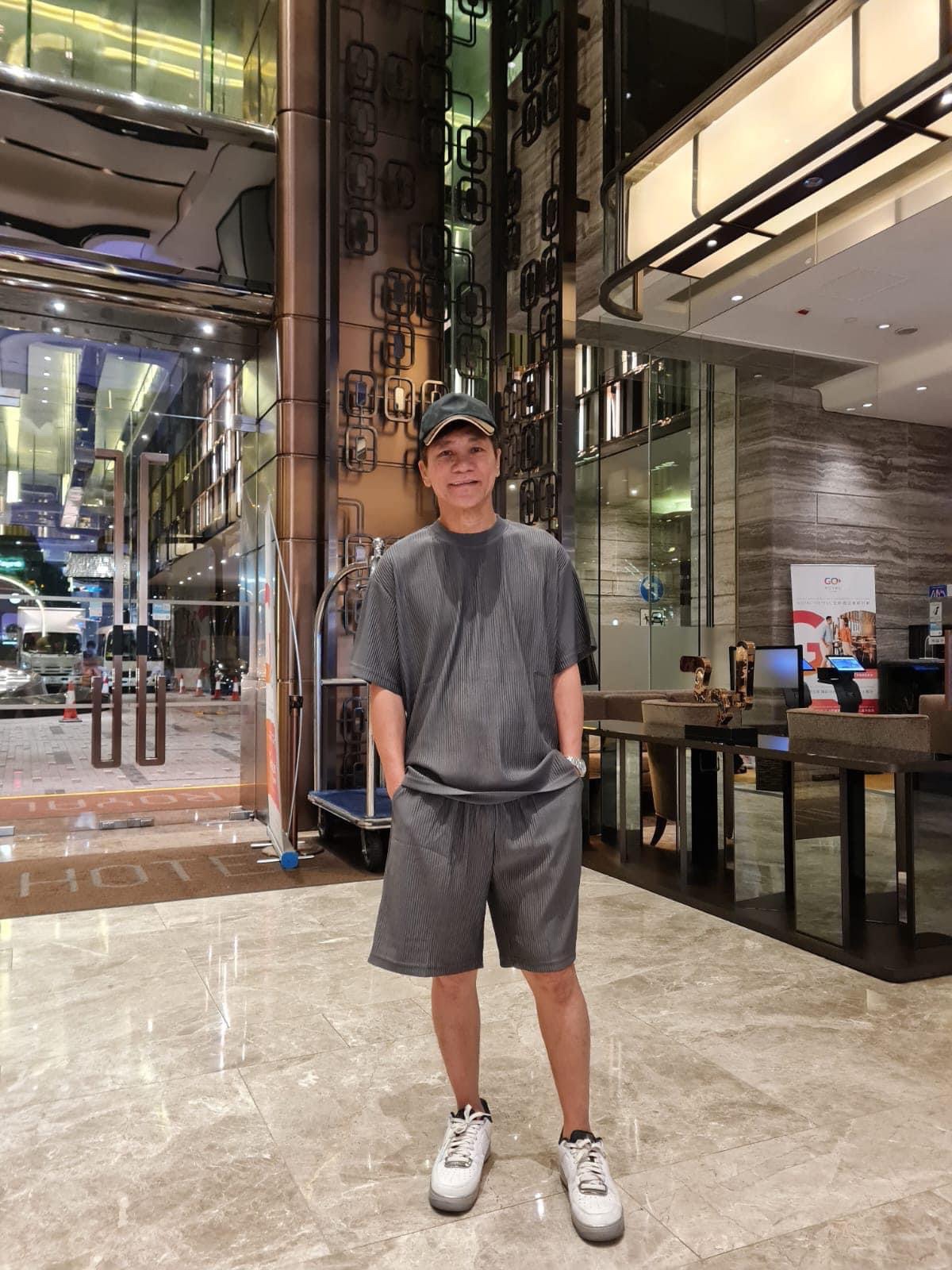 Wanglei Unisex Pleated Top & Shorts Set