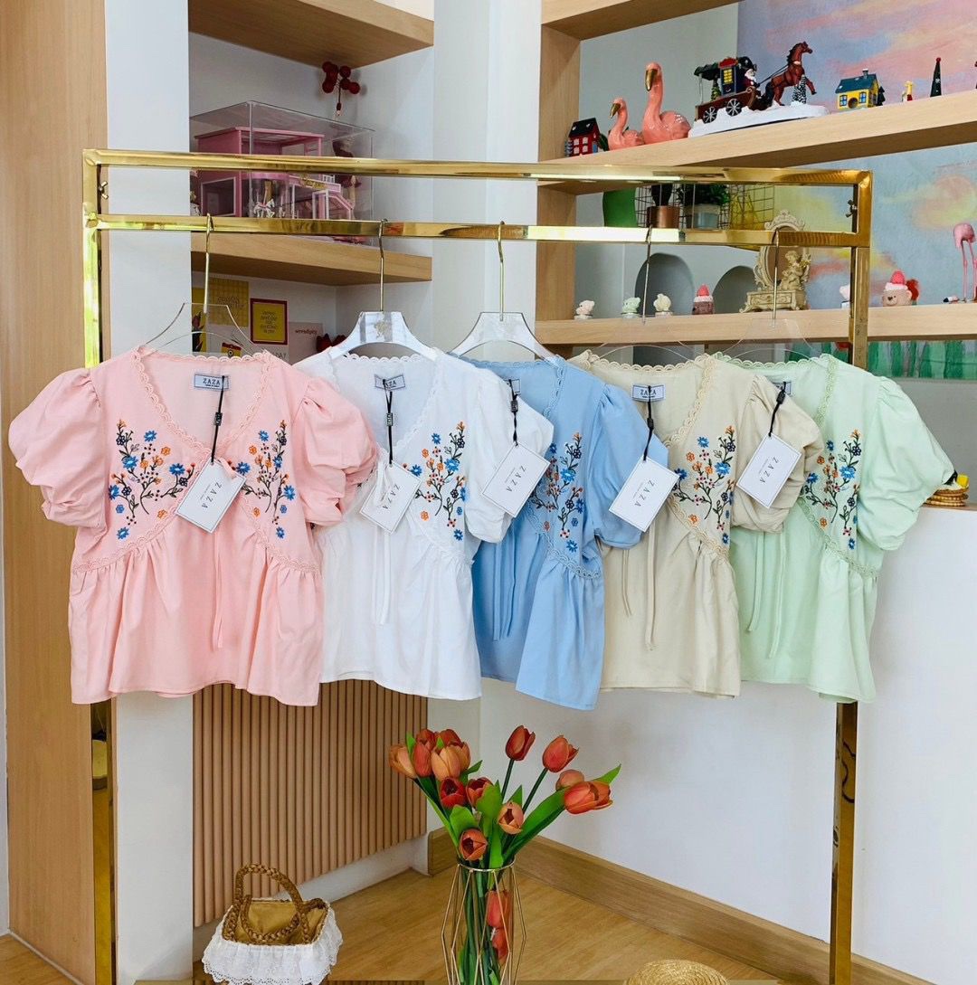 HN Embroidery Puffy Short Sleeves