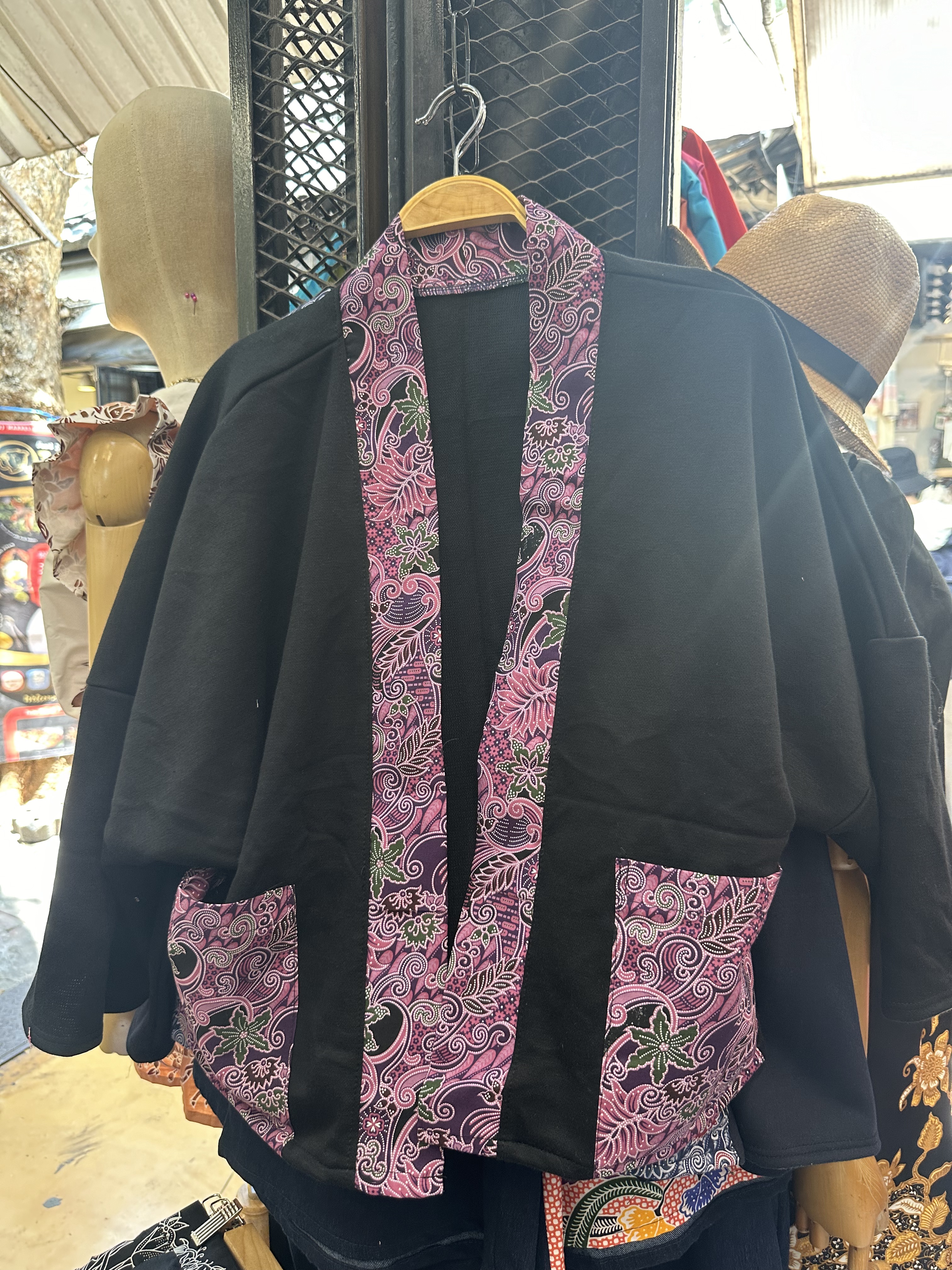 Si Batik Outerwear Design 1