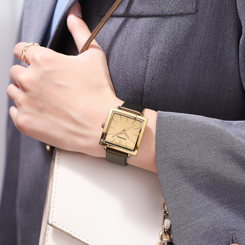  Fashion Analog Classic PU Leather Wrist Watch