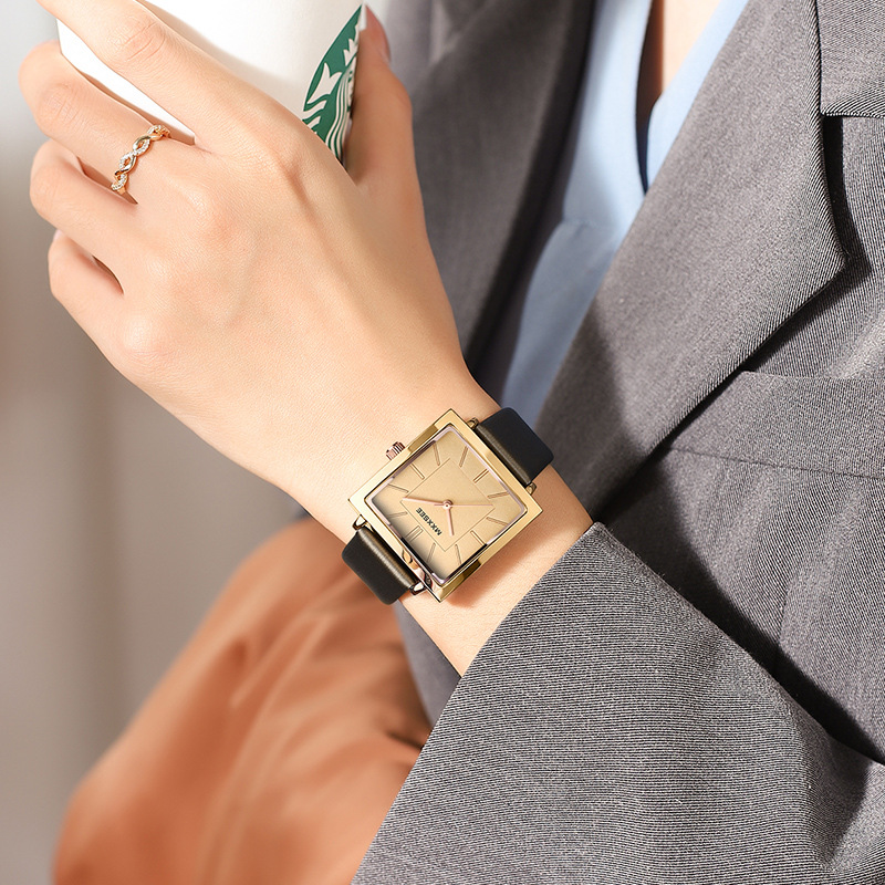  Fashion Analog Classic PU Leather Wrist Watch