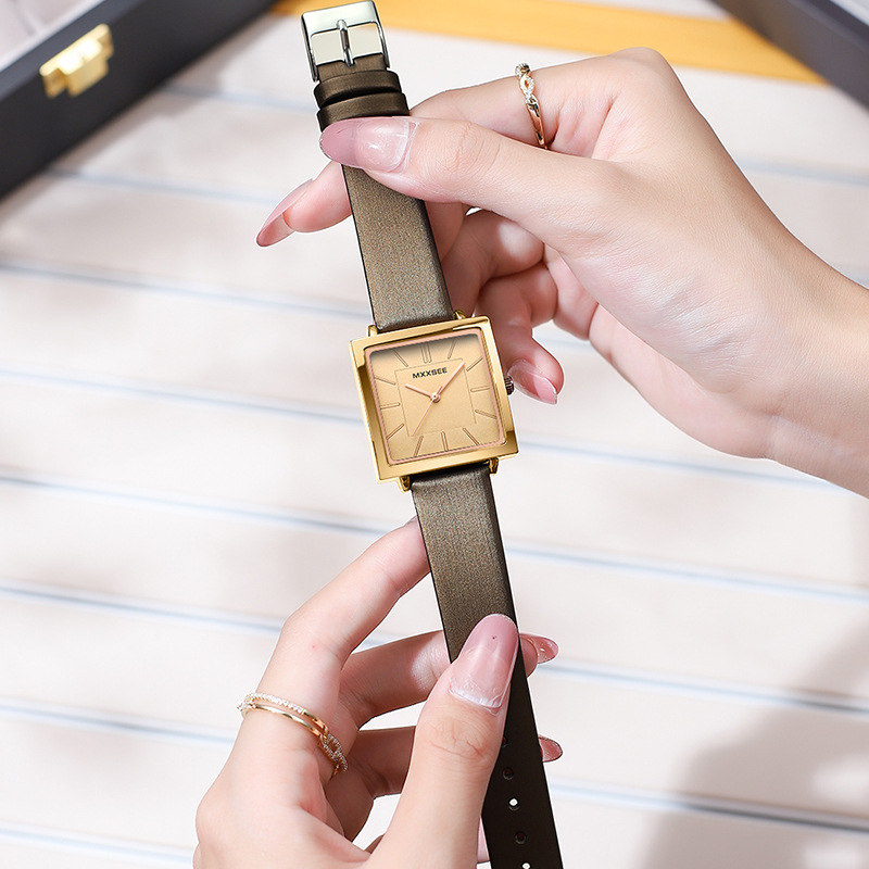  Fashion Analog Classic PU Leather Wrist Watch