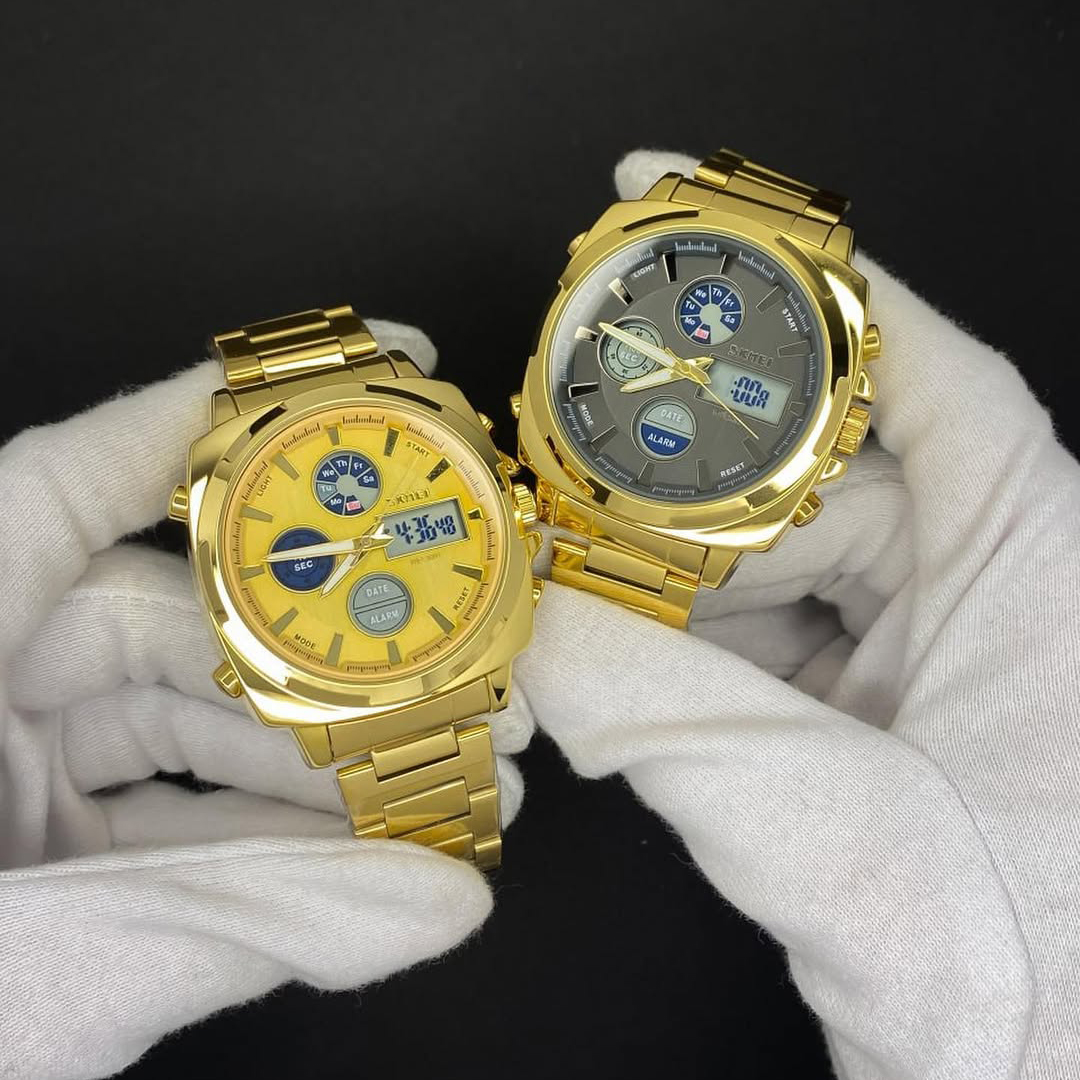 Multi functional dual movement watch