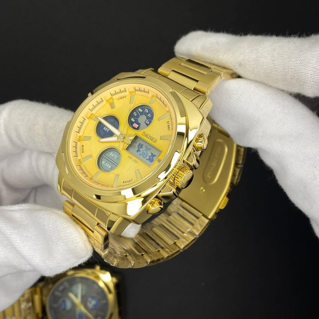 Multi functional dual movement watch