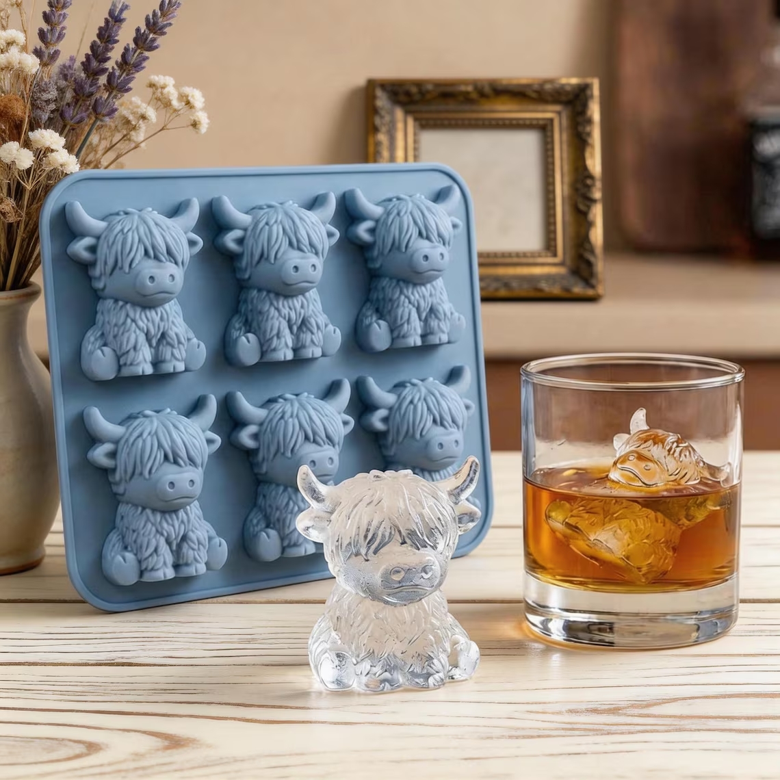 Adorable Highland Cow Silicone Ice Cube Tray - Mini Highland Cow Ice Cube Mold for Whiskey Cocktails Drinks Perfect Gift for Cow Lovers