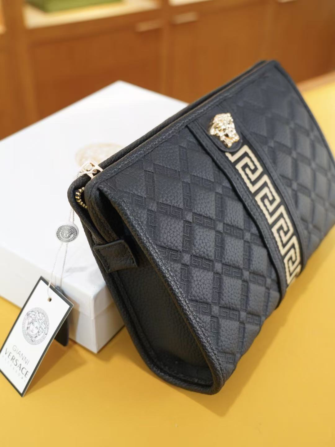 🇮🇹VERSACE 2WAY バッグ  全世界が争う逸品✨