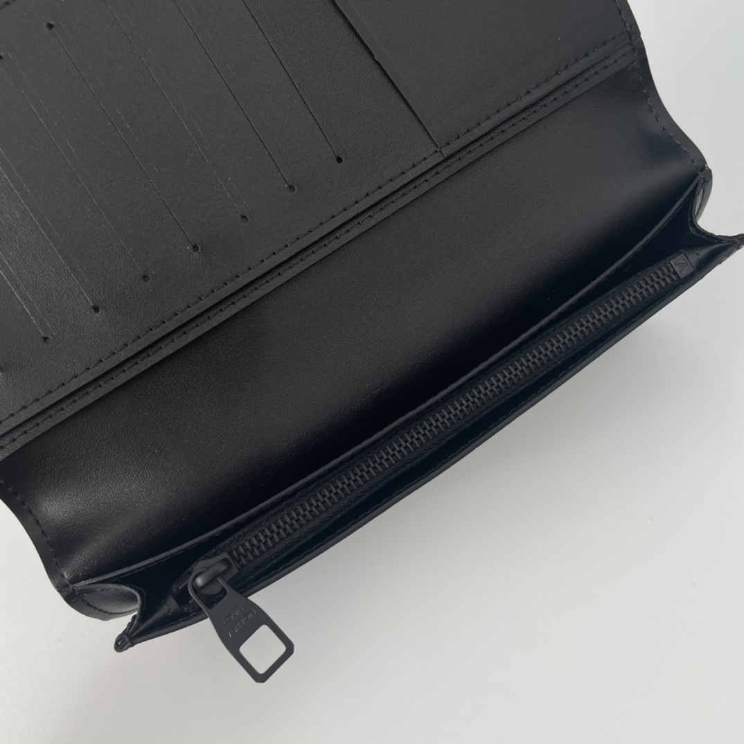 ルイ・ヴィトン ポルトフォイユ・ブラッザ カーフスキン 財布コレクション