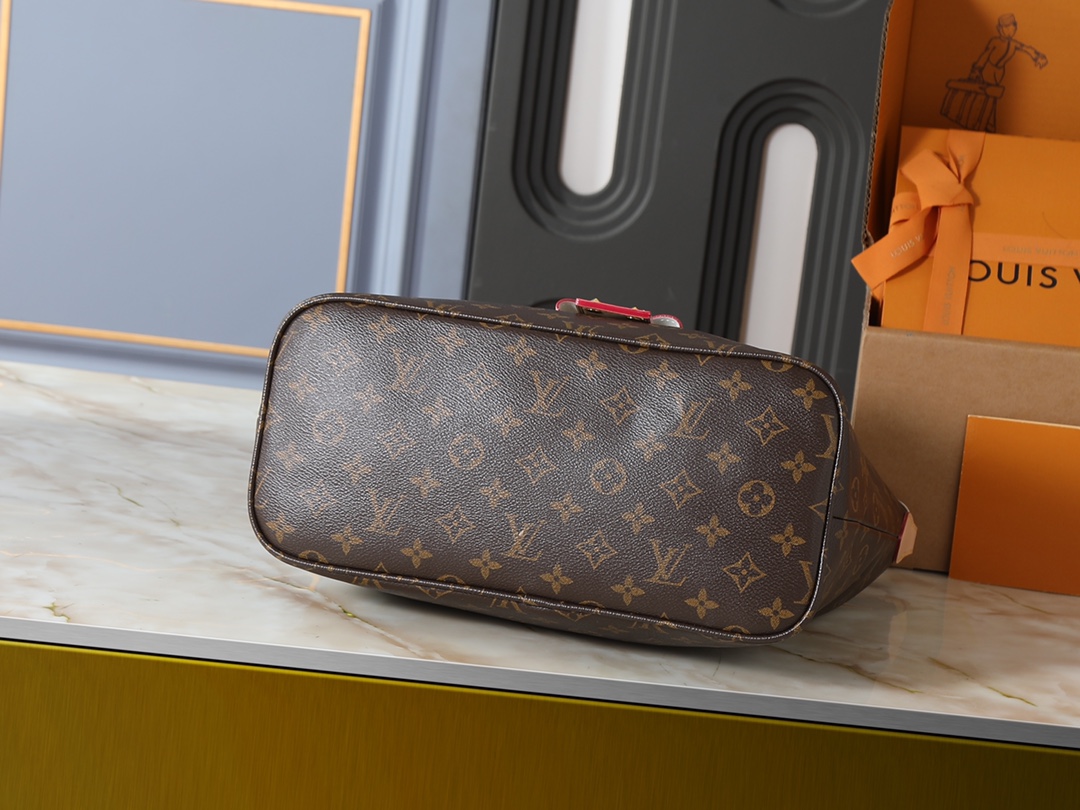 🌟大人気定番！LOUIS VUITTON モノグラム ショルダーバッグ🌟