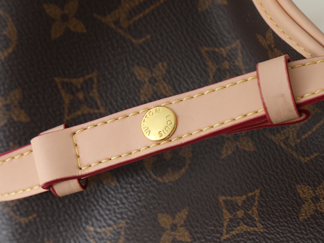 🌟大人気定番！LOUIS VUITTON モノグラム ショルダーバッグ🌟