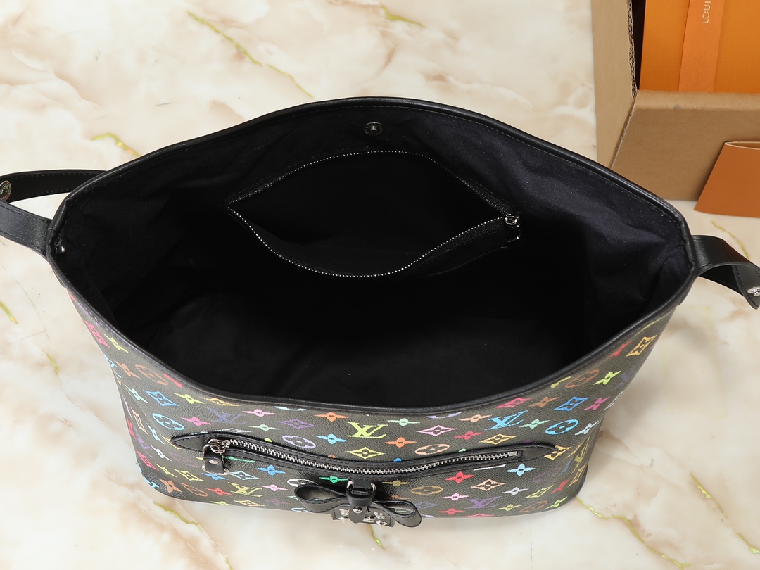 🌟大人気定番！LOUIS VUITTON モノグラム ショルダーバッグ🌟