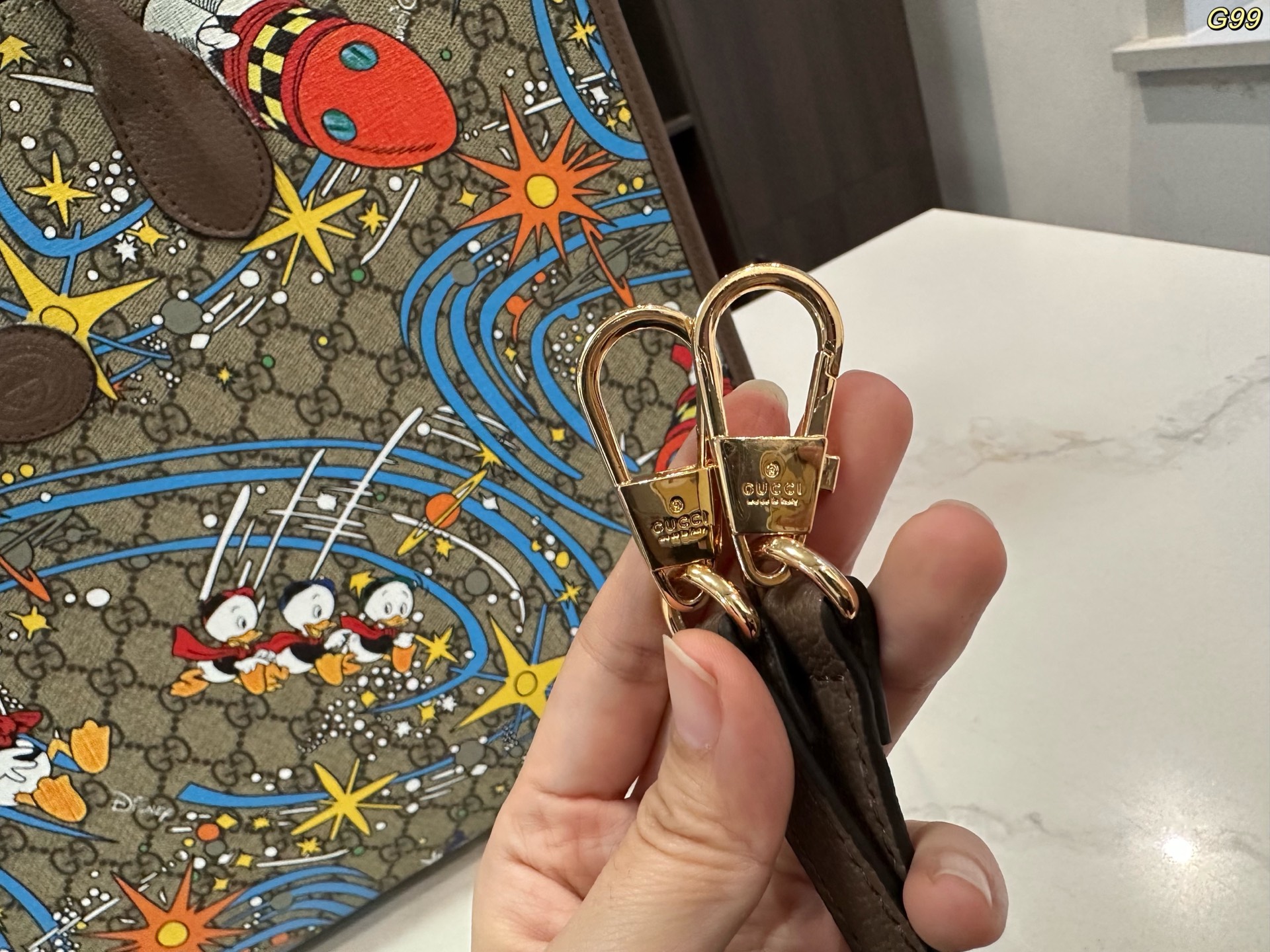 Gucci トートバッグ 42*33cm 新色復古デザイン 万能百搭 大容量ハンドバッグ