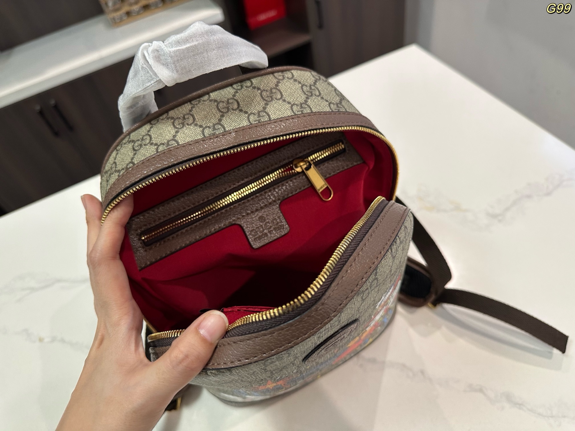 Gucci Disney コラボレーションシリーズ ドナルドダックGGプリントバックパック 30*22cm ユニセックス リュックサック