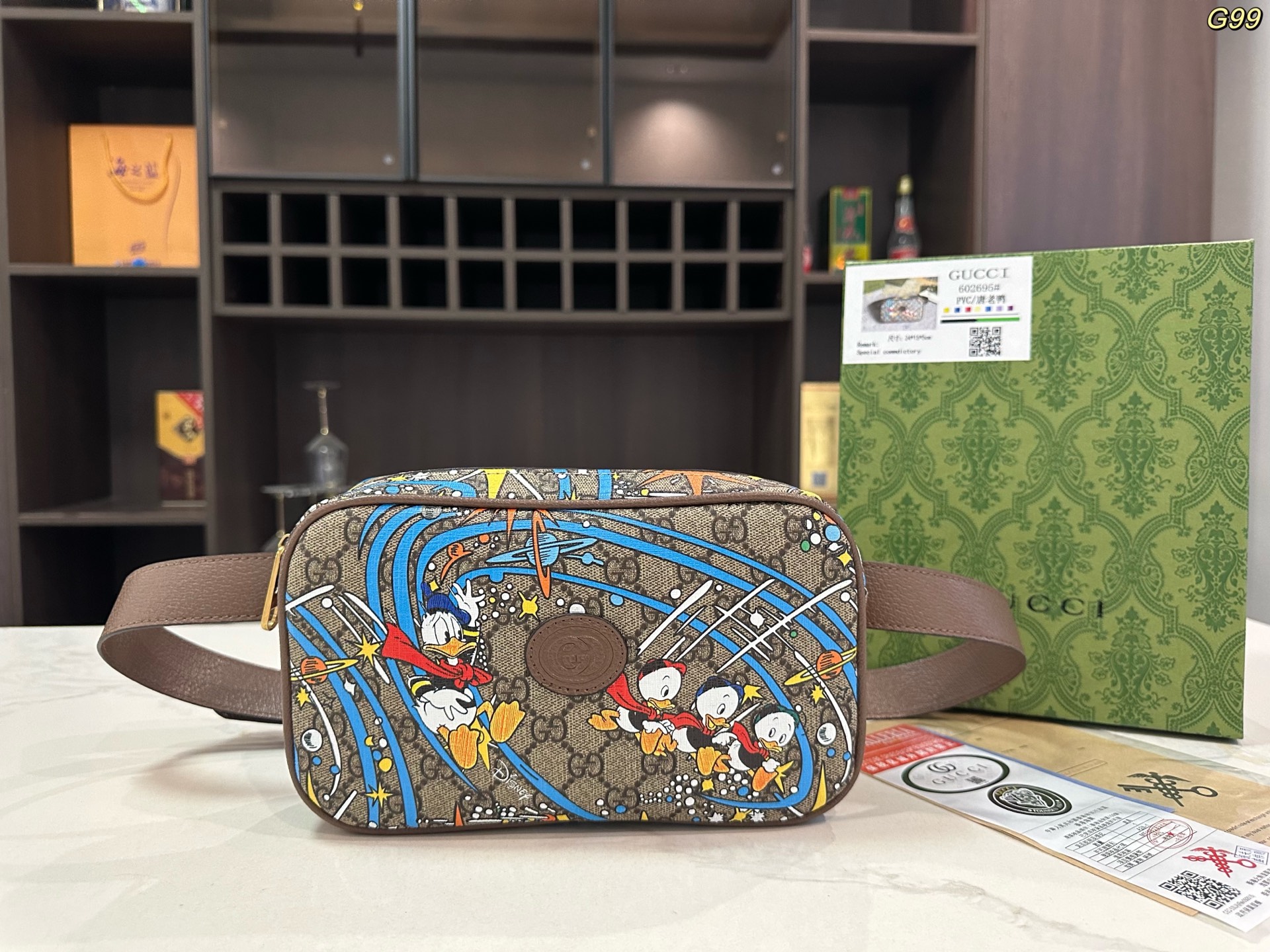 Gucci Disney コラボレーションシリーズ ドナルドダックGGウエストバッグ 14*24cm ショルダーバッグ チェストバッグ クラシック万能百搭