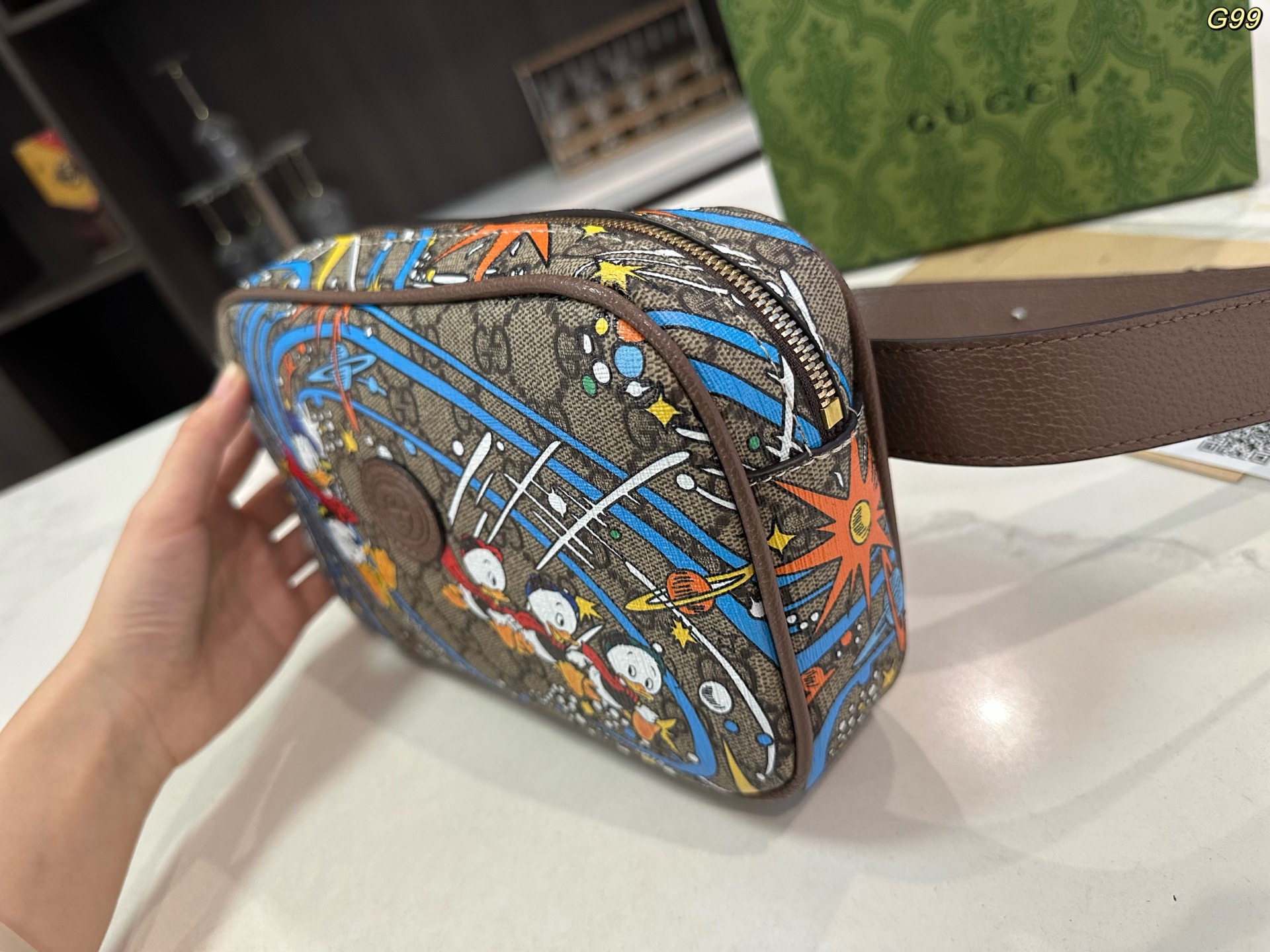 Gucci Disney コラボレーションシリーズ ドナルドダックGGウエストバッグ 14*24cm ショルダーバッグ チェストバッグ クラシック万能百搭