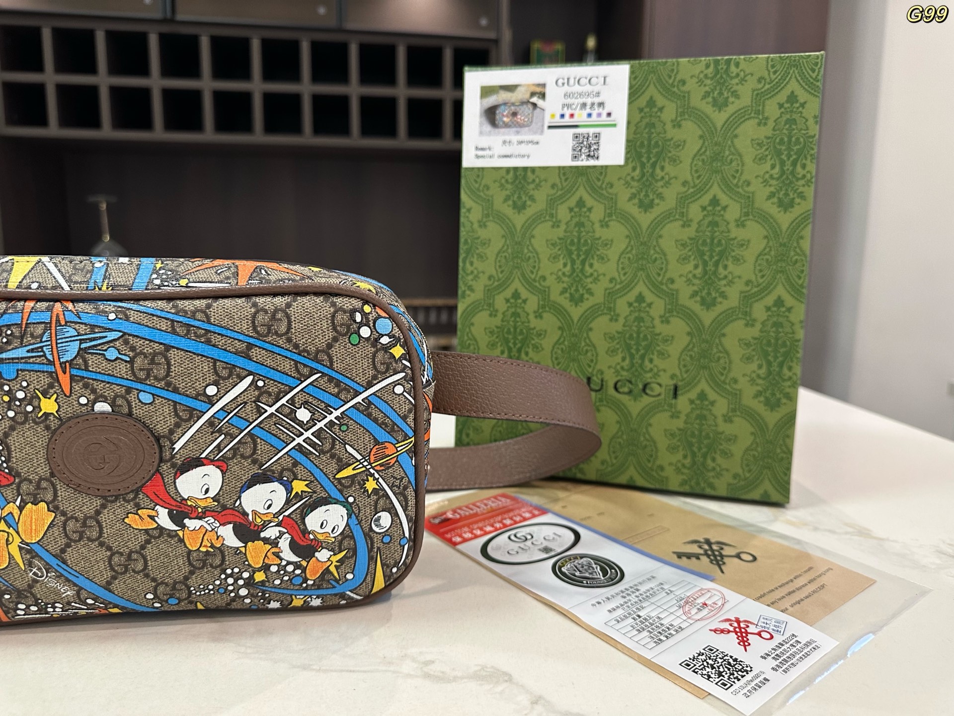 Gucci Disney コラボレーションシリーズ ドナルドダックGGウエストバッグ 14*24cm ショルダーバッグ チェストバッグ クラシック万能百搭