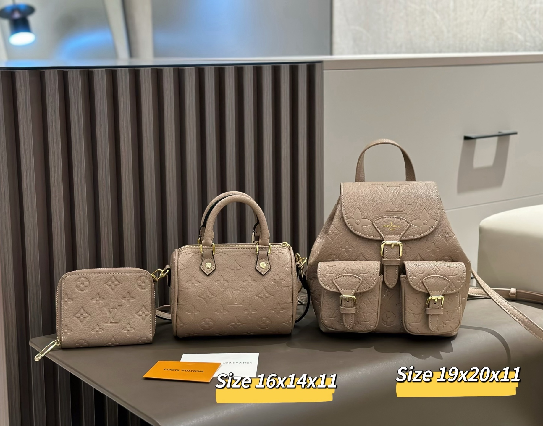 最新の人気スタイリッシュ3点セットバッグ