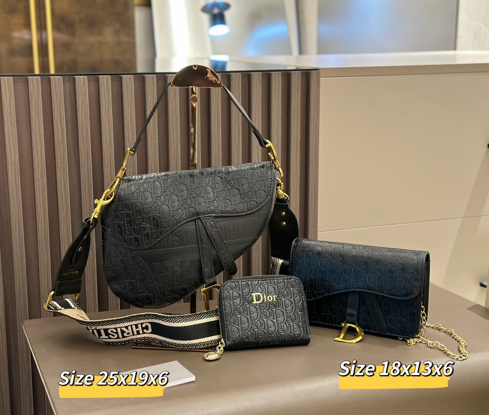 ✨ 高級感溢れる定番柄で、日常使いからギフトまで万能に活躍✨