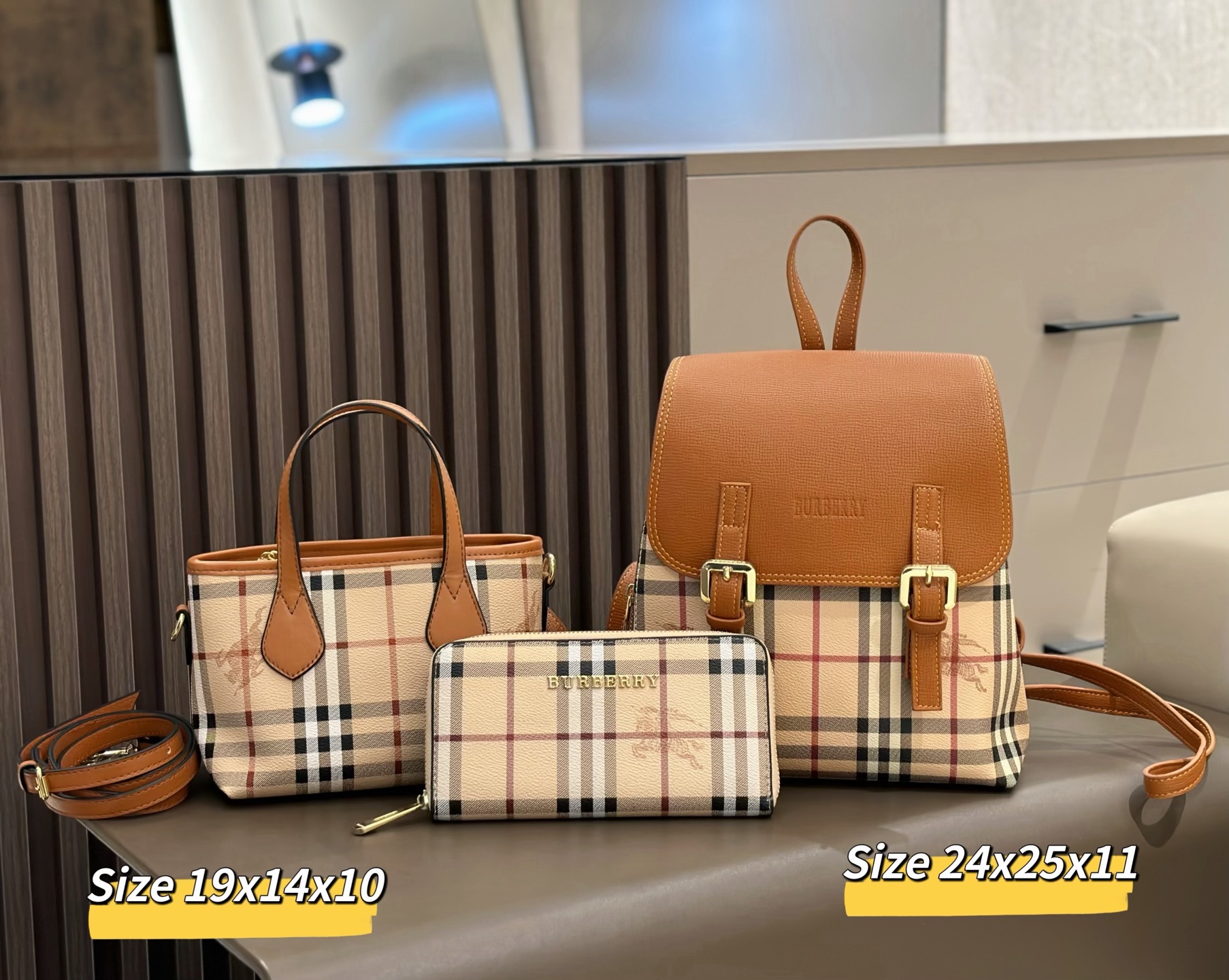 チェック柄レザー 3 点セットバッグ  ✨ 英国伝統のチェック柄で、クラシックな高級感を日常に ✨