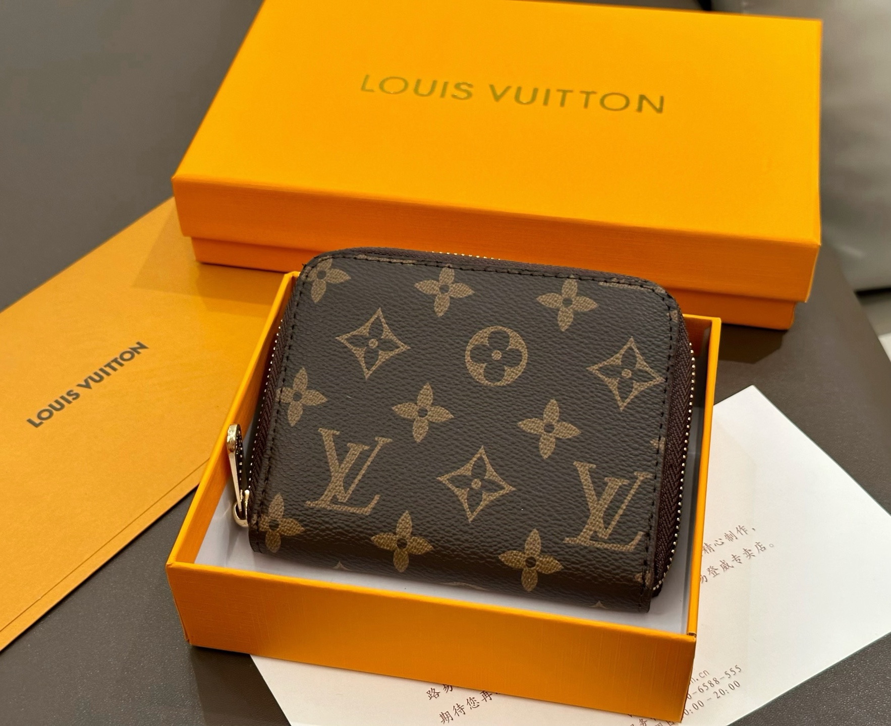 ルイ・ヴィトン モノグラム 4 点セット