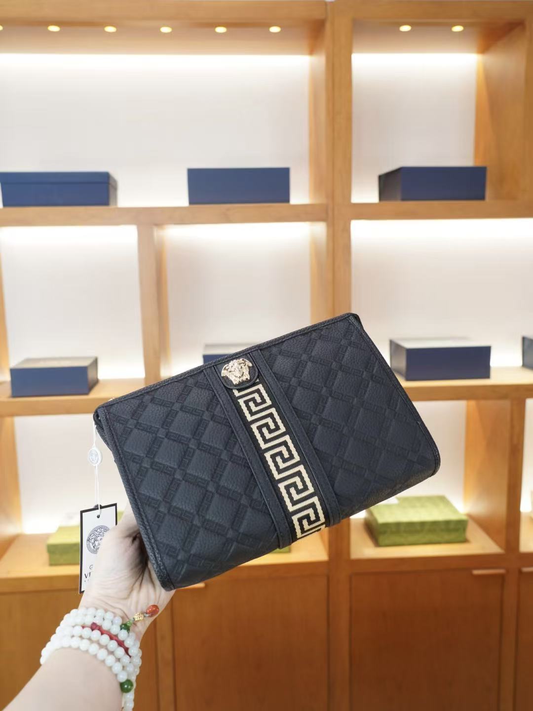 🇮🇹VERSACE 2WAY バッグ  全世界が争う逸品✨