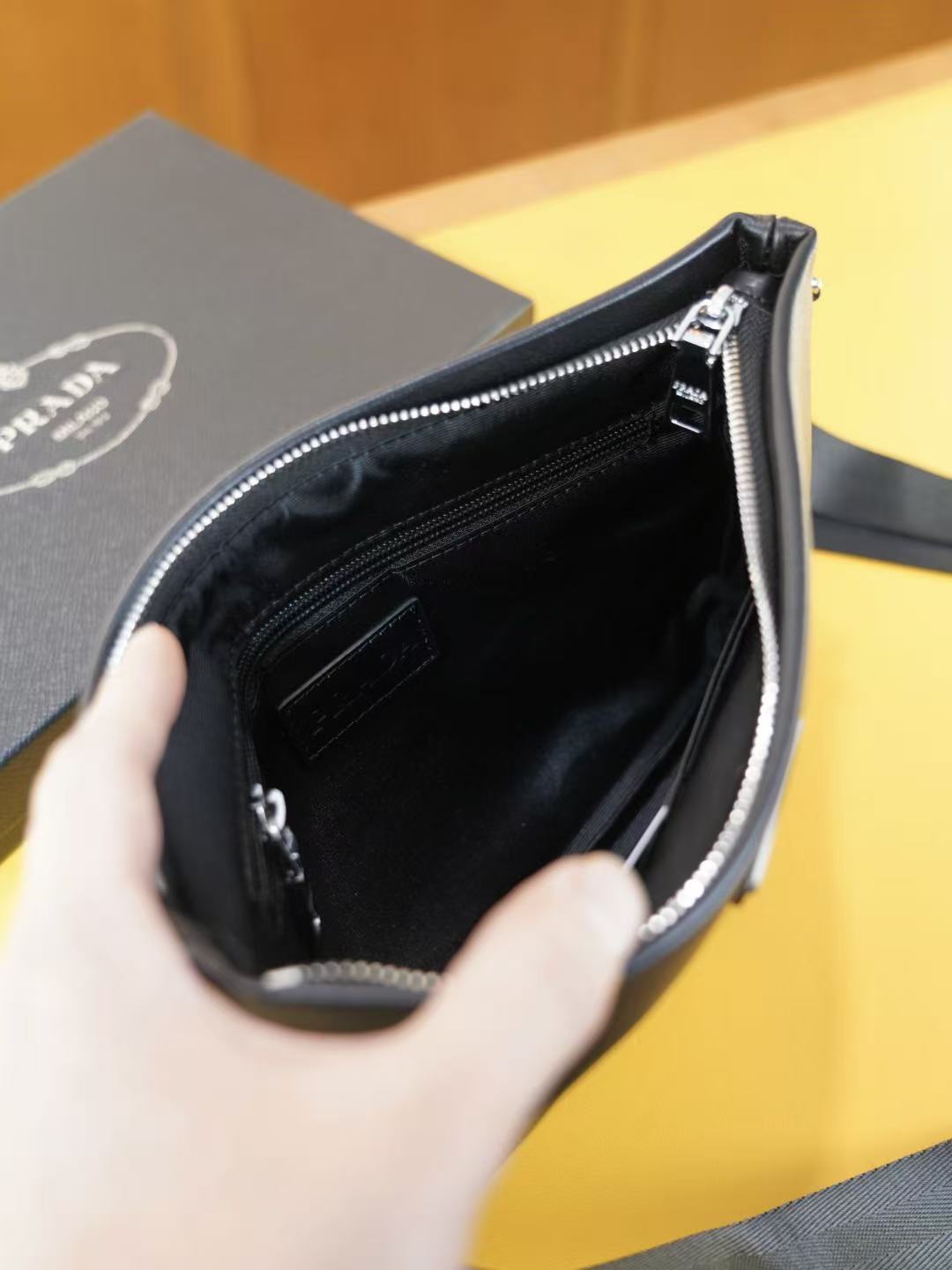 🇮🇹PRADA ハンドバッグ & ショルダーバッグ 2WAY 公式サイト同期モデル！高品質純正レプリカ登場✨