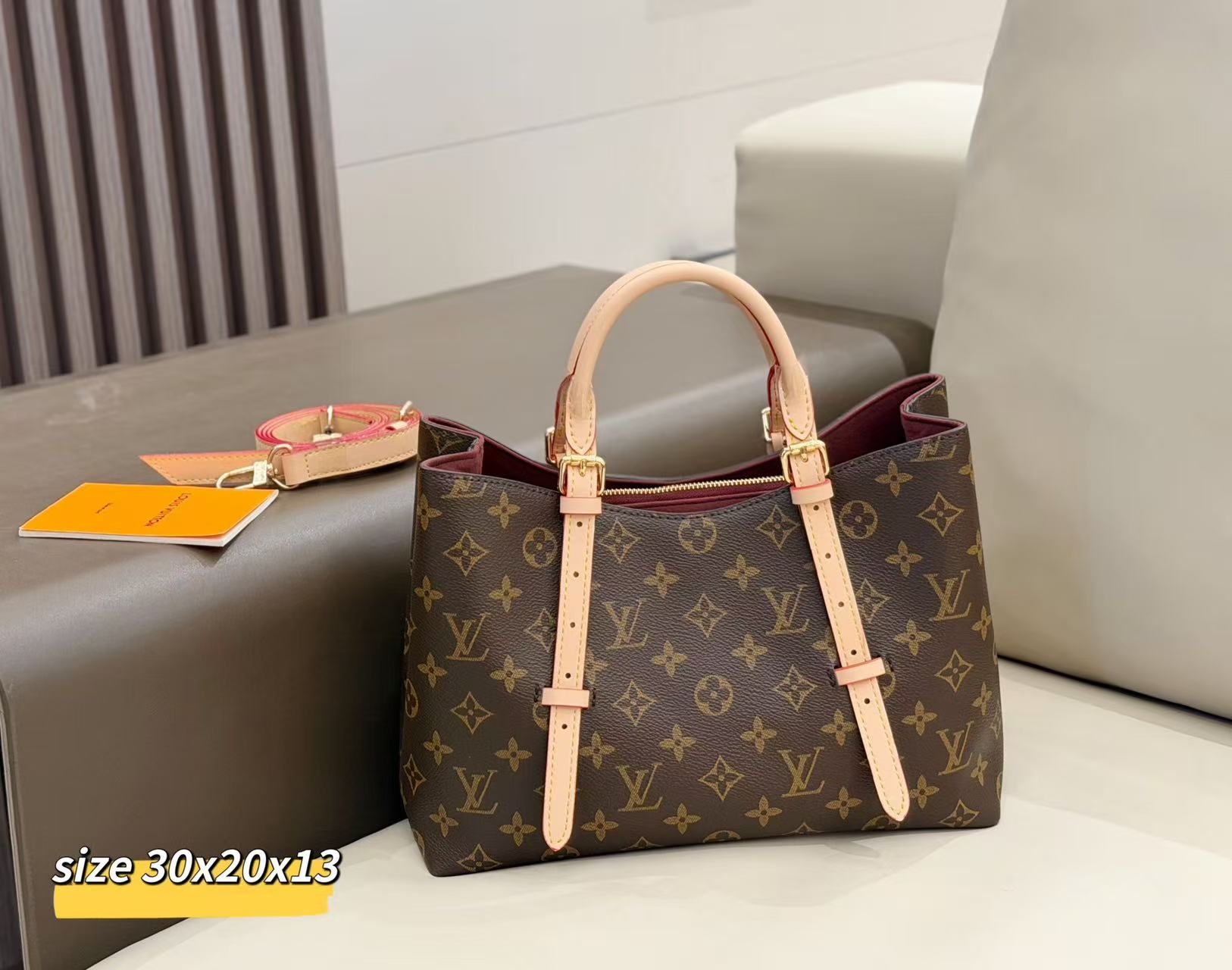 🔥ルイ・ヴィトン新発売！2 タイプ 3 点セット驚き登場🔥