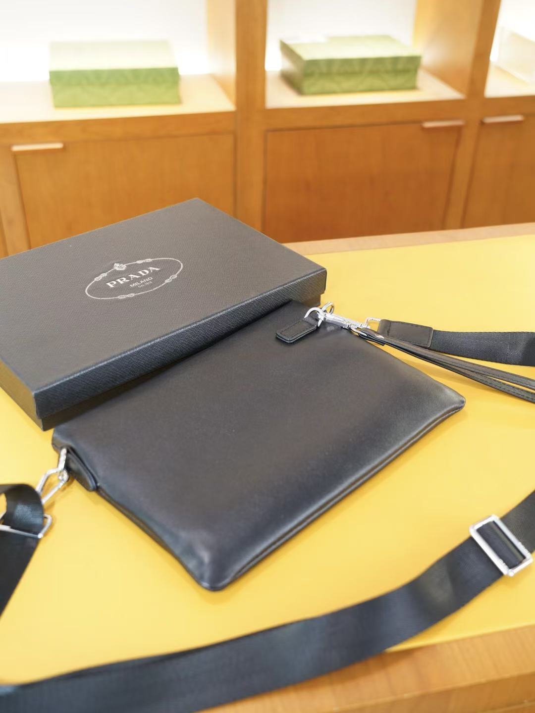 🇮🇹PRADA ハンドバッグ & ショルダーバッグ 2WAY 公式サイト同期モデル！高品質純正レプリカ登場✨
