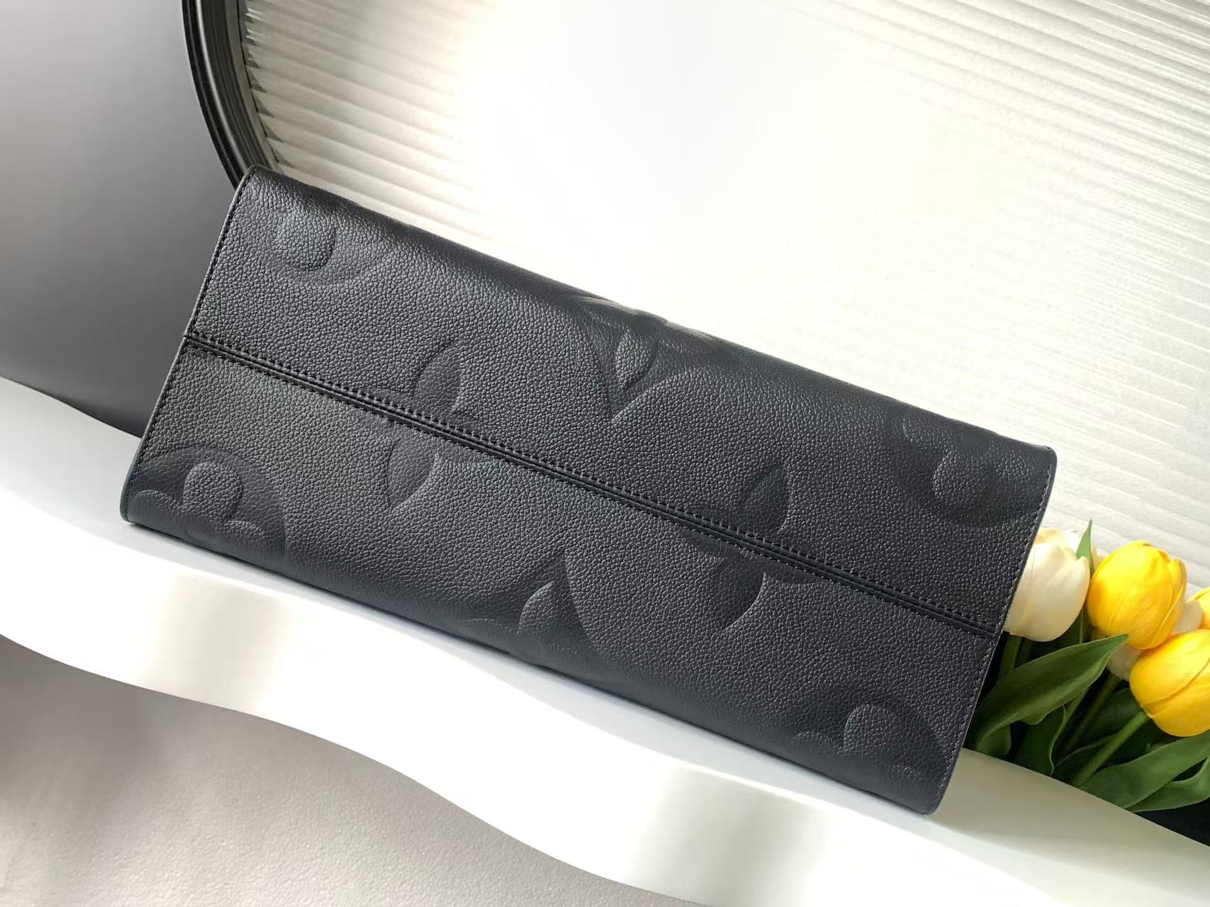 Louis Vuitton　オンザゴー MM　トートバッグ