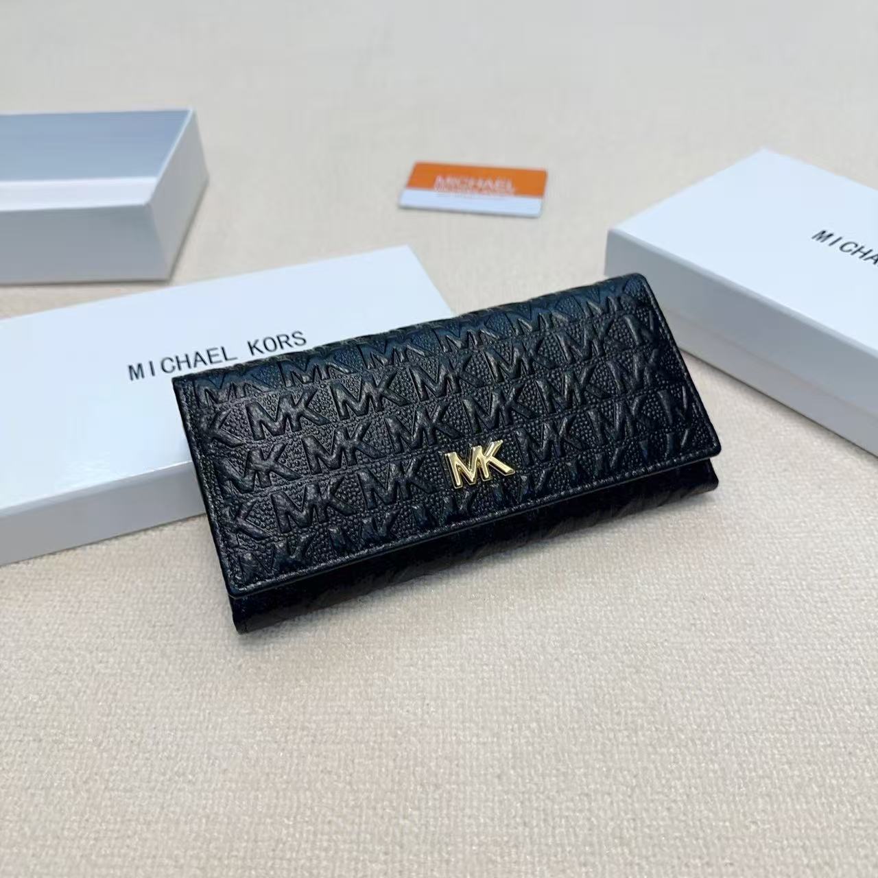 💖MK 新発売！ロング財布で可愛さ UP💖