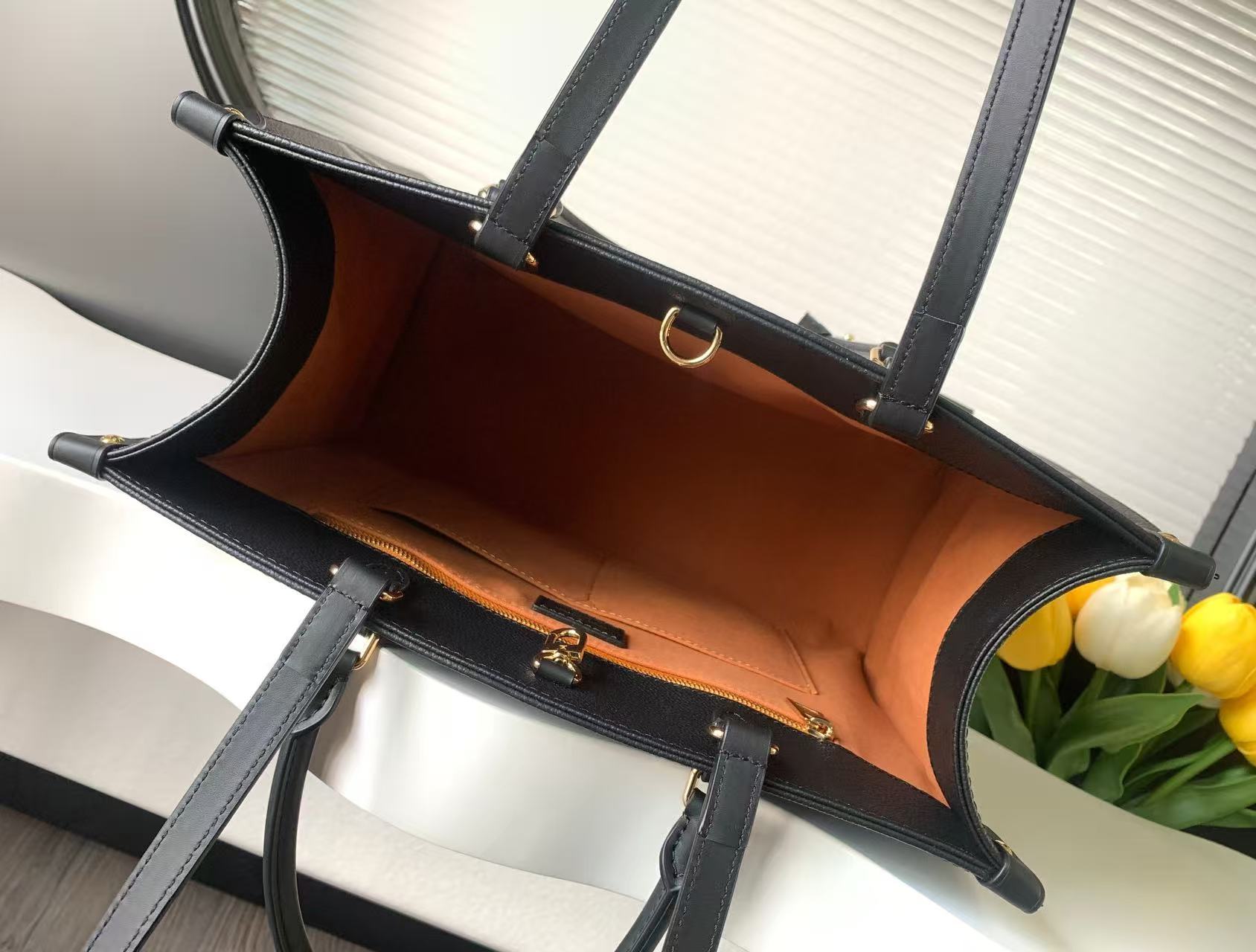 Louis Vuitton　オンザゴー MM　トートバッグ