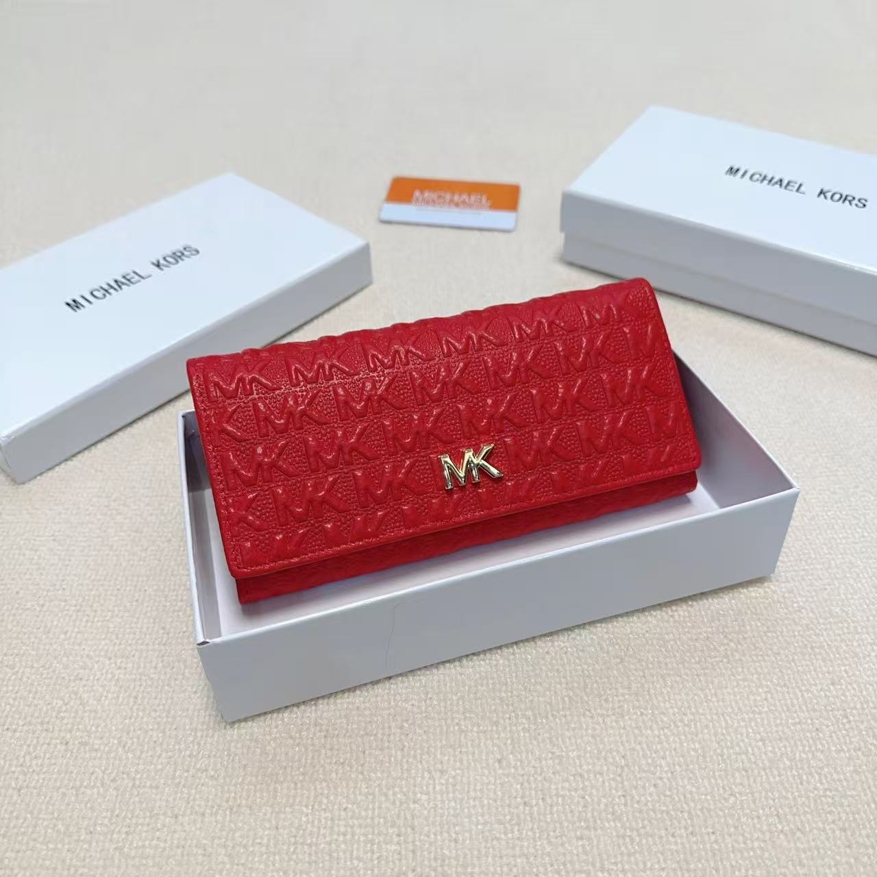 💖MK 新発売！ロング財布で可愛さ UP💖