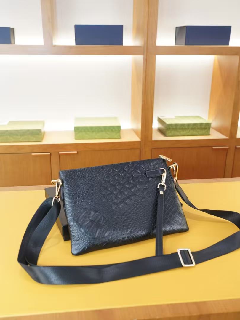 🇮🇹VERSACE 2WAY バッグ 公式同期 必入手逸品✨ ヴェルサーチの永遠なるアイコンモデルが登場！