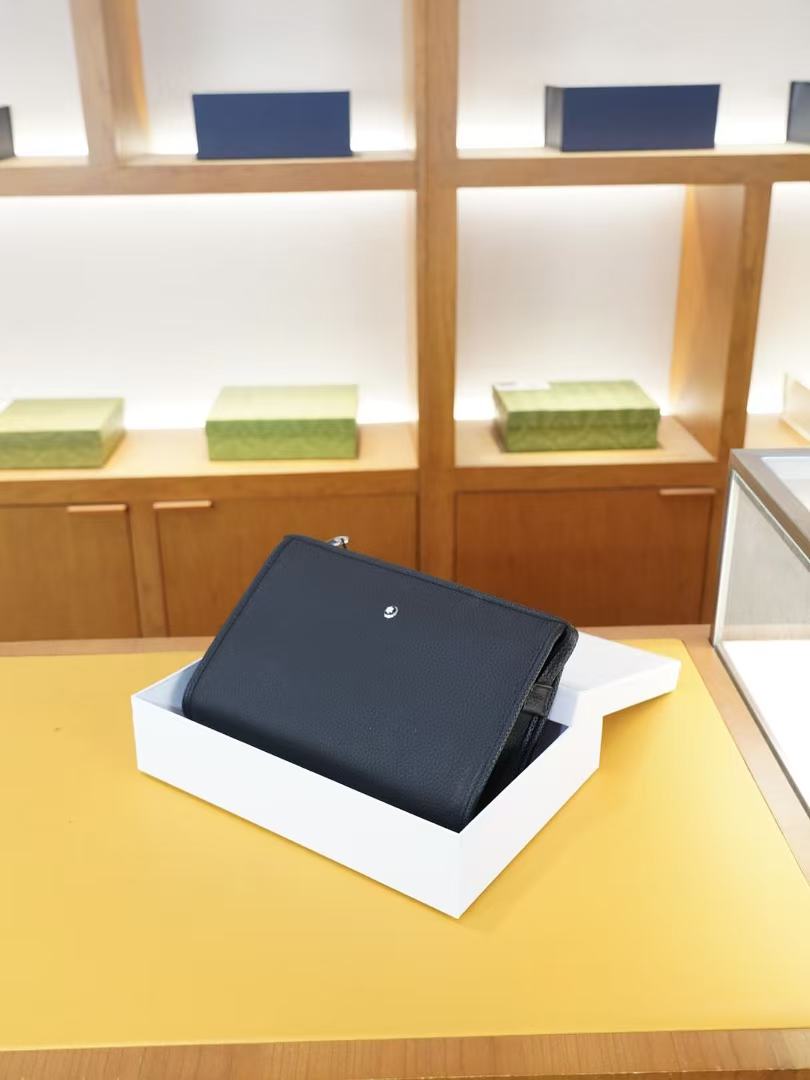 🇩🇪MONT BLANC モンブラン  全世界が争う定番ハンドバッグ✨ 公式サイト同期モデルが超レア登場！