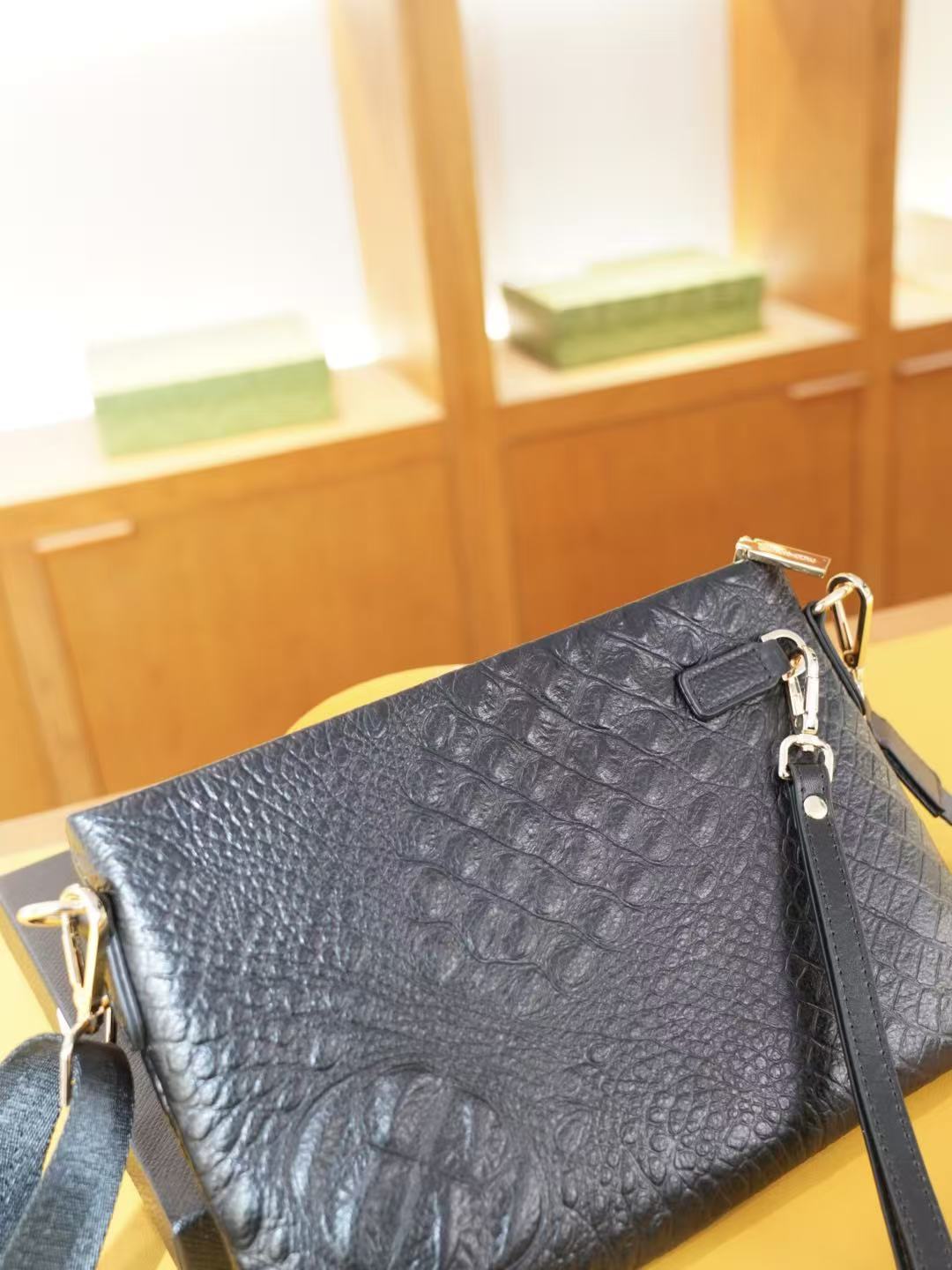 🇮🇹VERSACE 2WAY バッグ 公式同期 必入手逸品✨ ヴェルサーチの永遠なるアイコンモデルが登場！