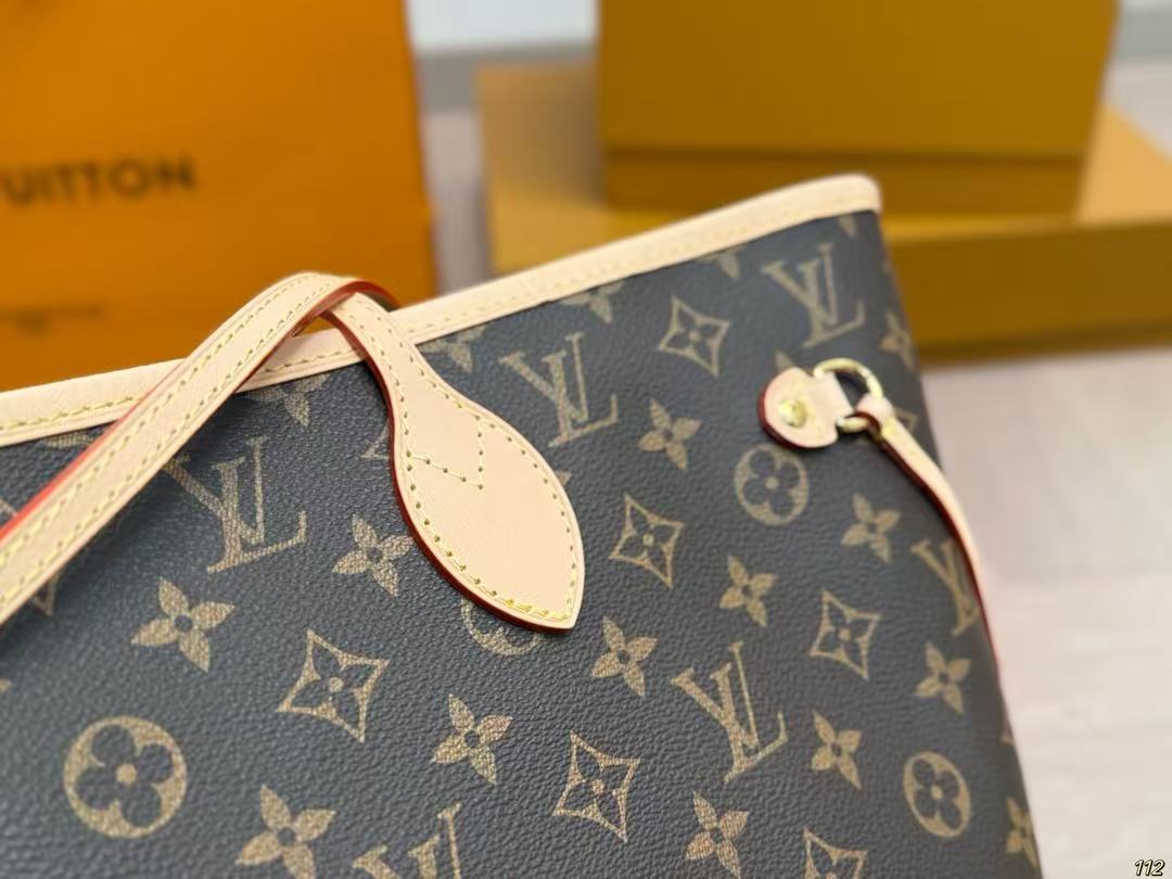 【大特価】ルイ・ヴィトン モノグラムトートバッグ ミッキーウォレット・ポーチ・スカーフ 3 点プレゼント