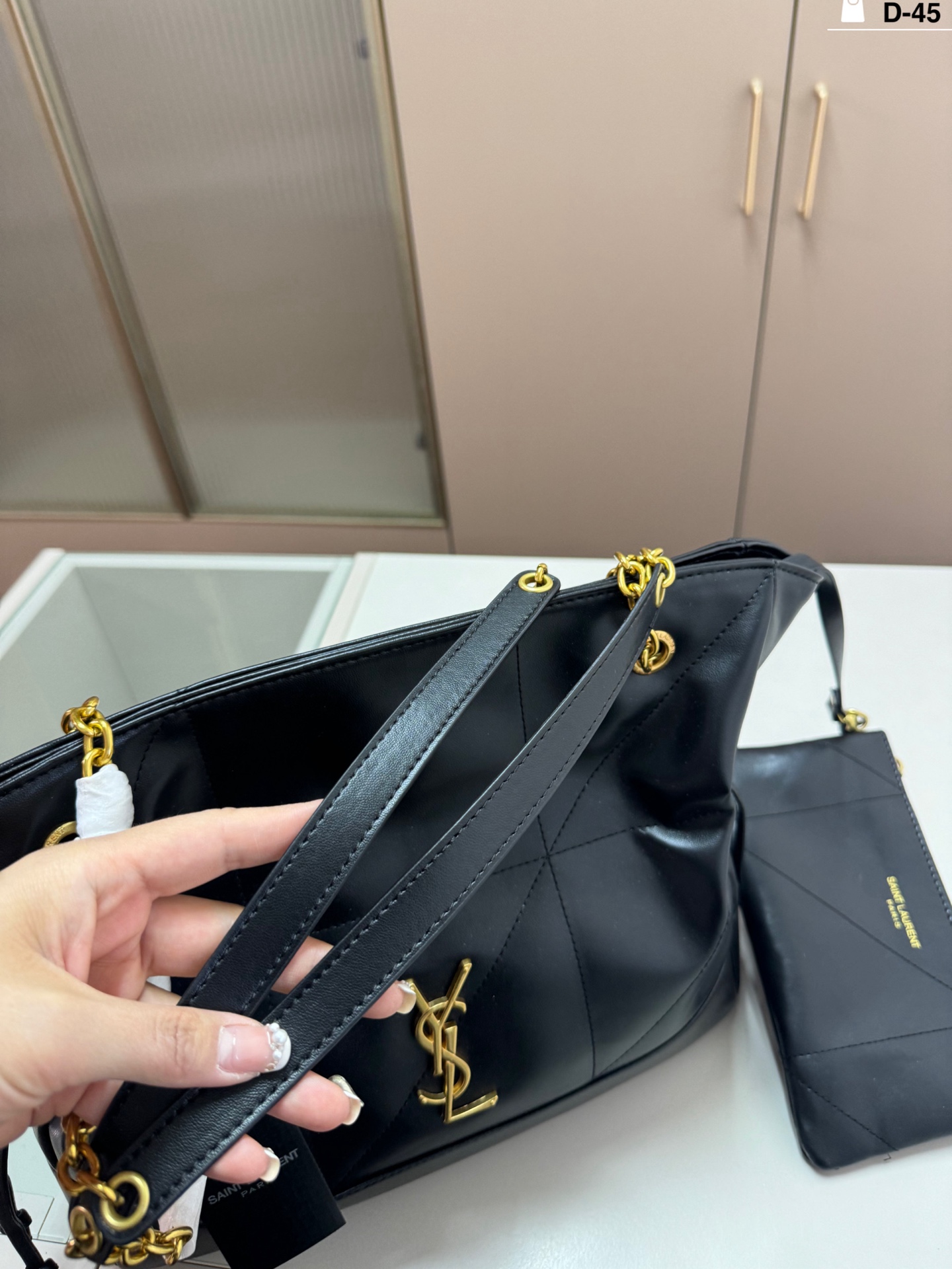 YSL トートバッグ、通勤族必携の超強力アイテムで心が躍る！🔥