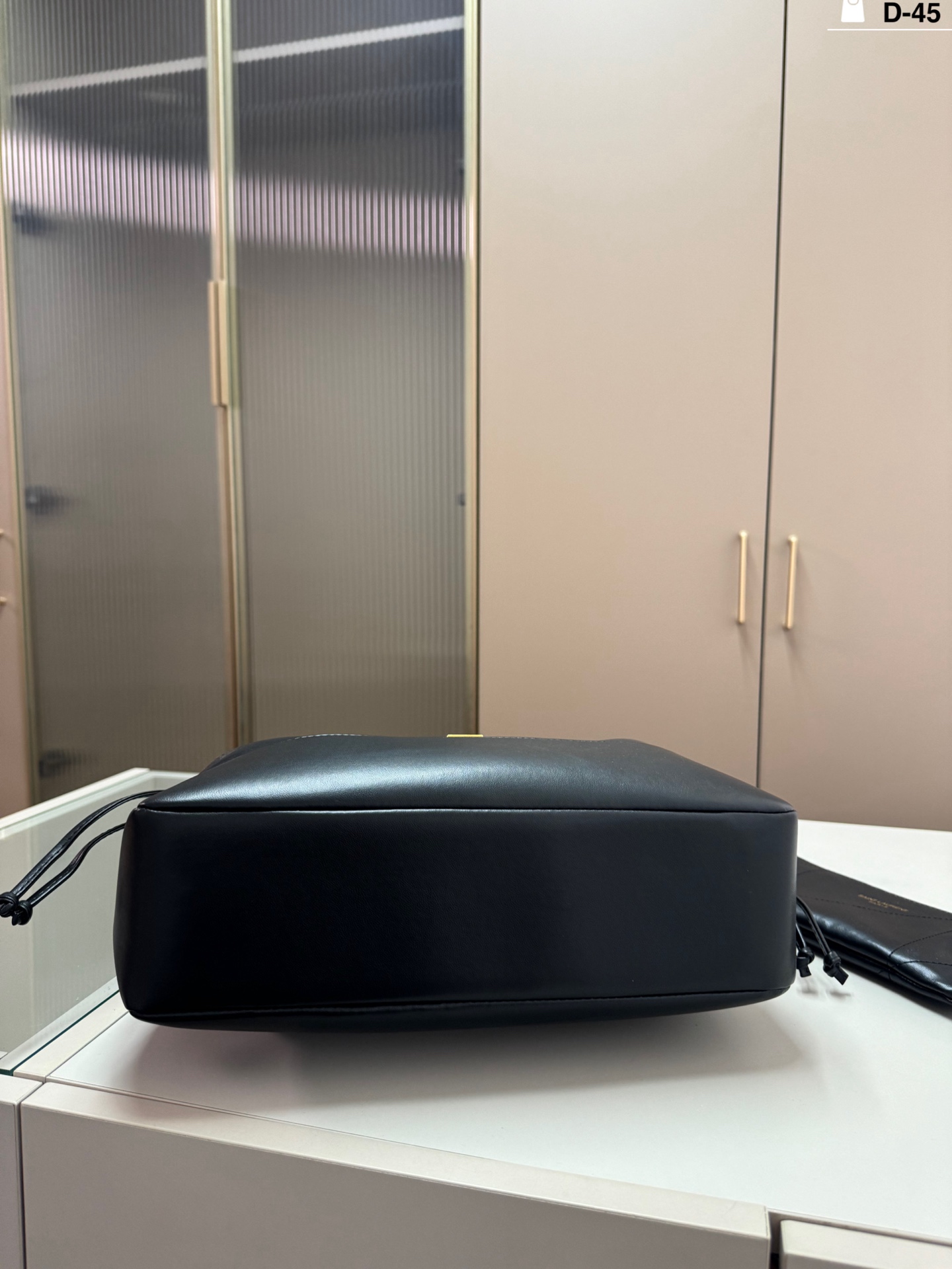 YSL トートバッグ、通勤族必携の超強力アイテムで心が躍る！🔥