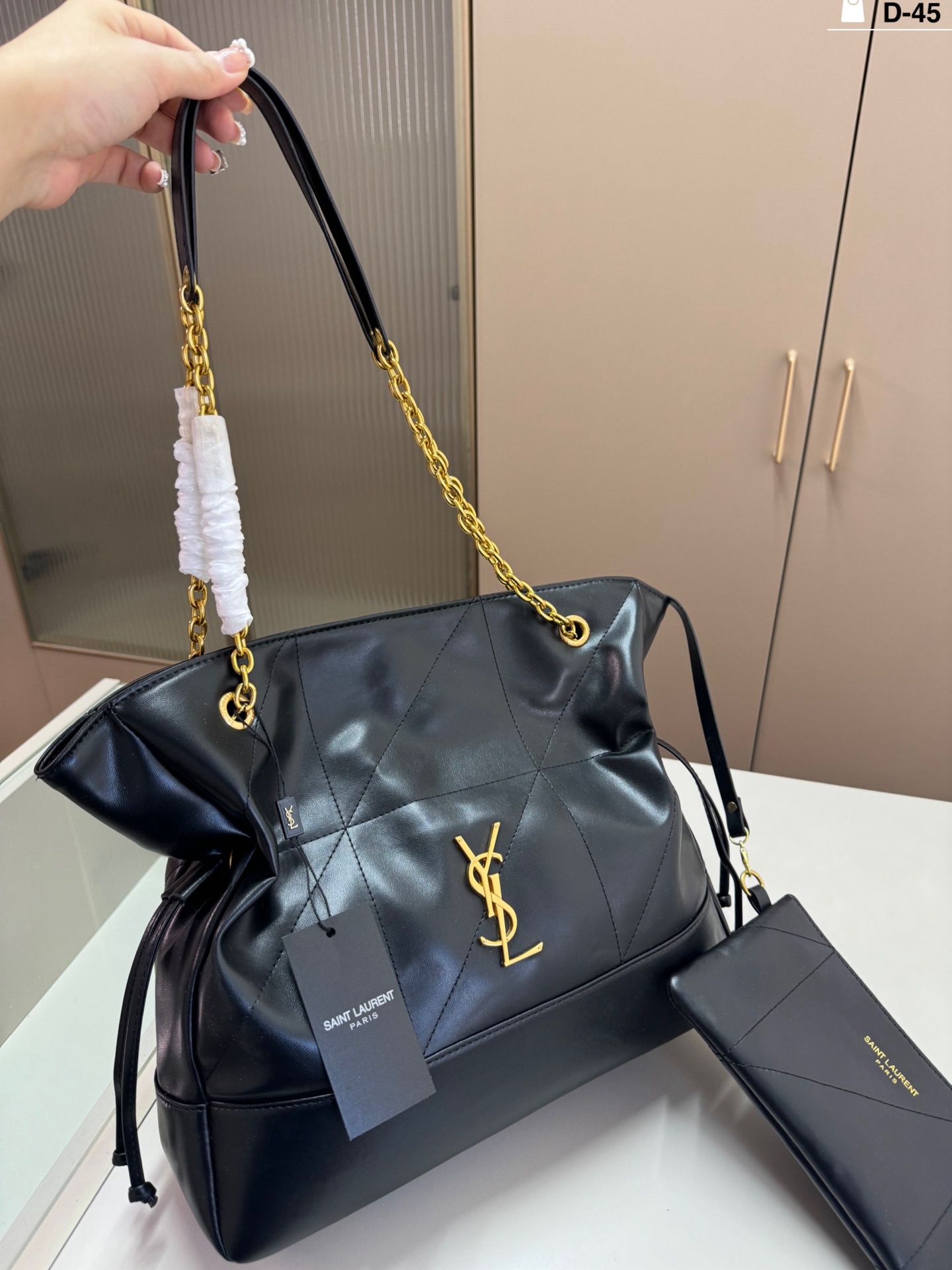 YSL トートバッグ、通勤族必携の超強力アイテムで心が躍る！🔥