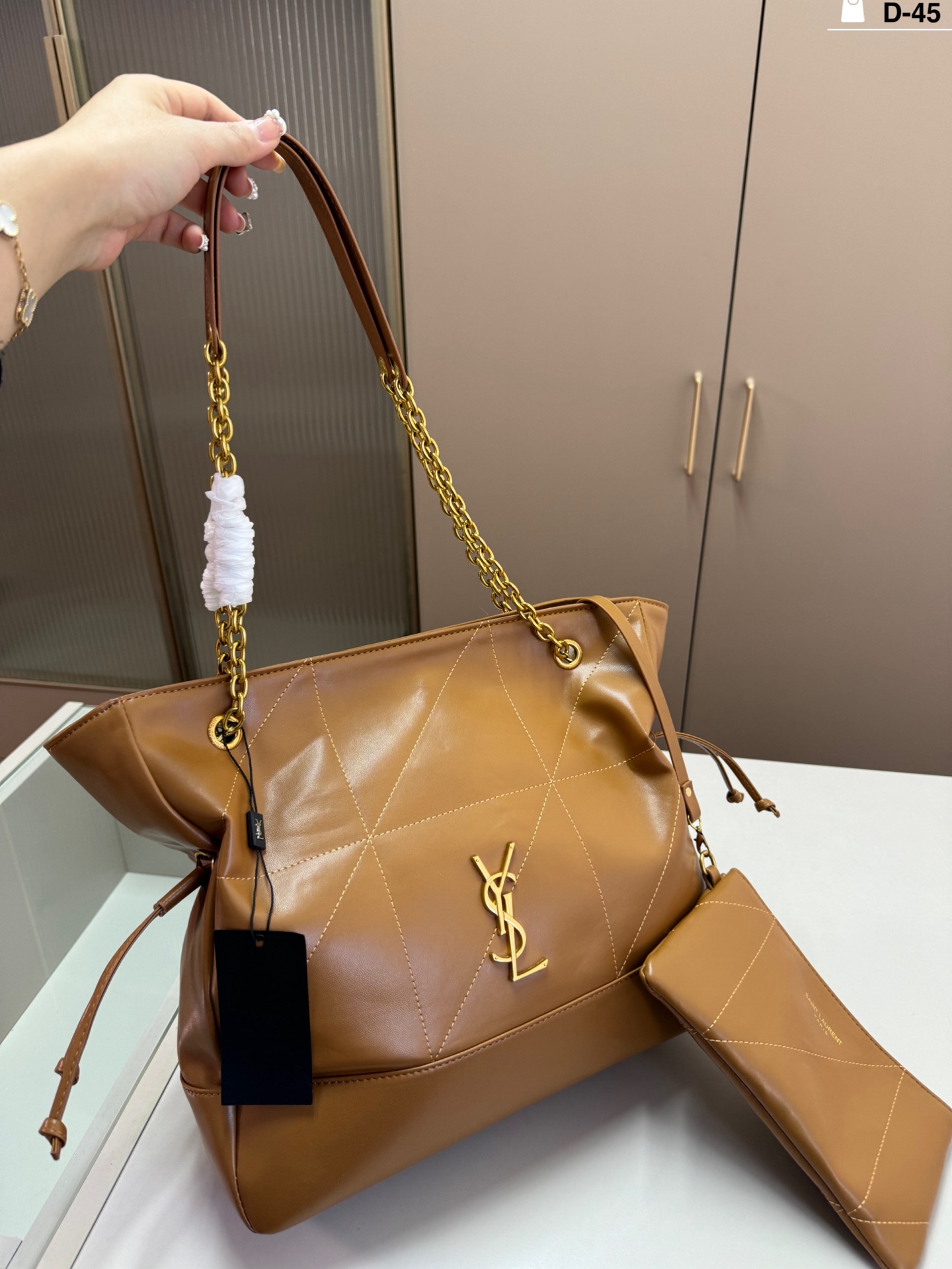 YSL トートバッグ、通勤族必携の超強力アイテムで心が躍る！🔥