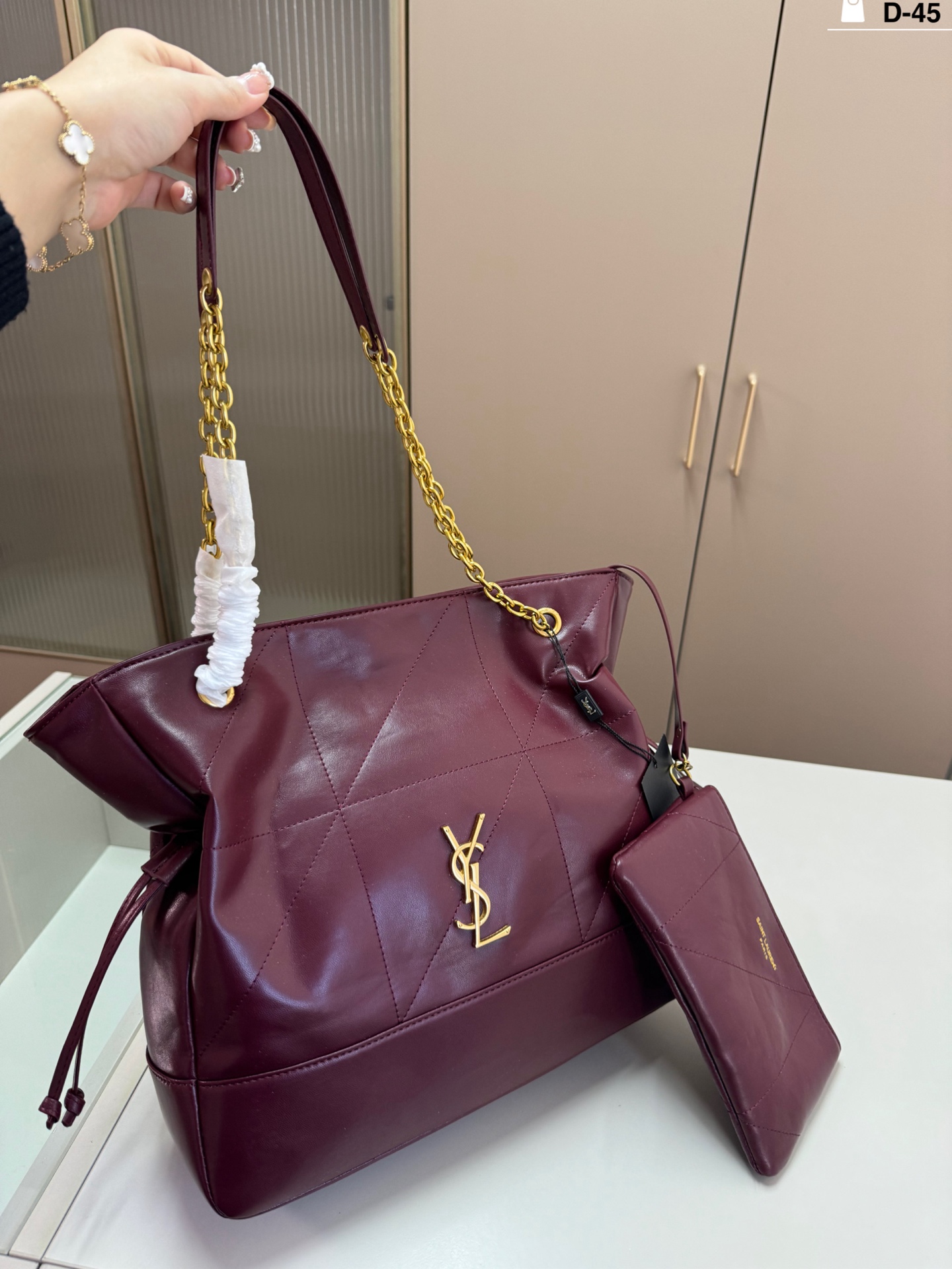 YSL トートバッグ、通勤族必携の超強力アイテムで心が躍る！🔥