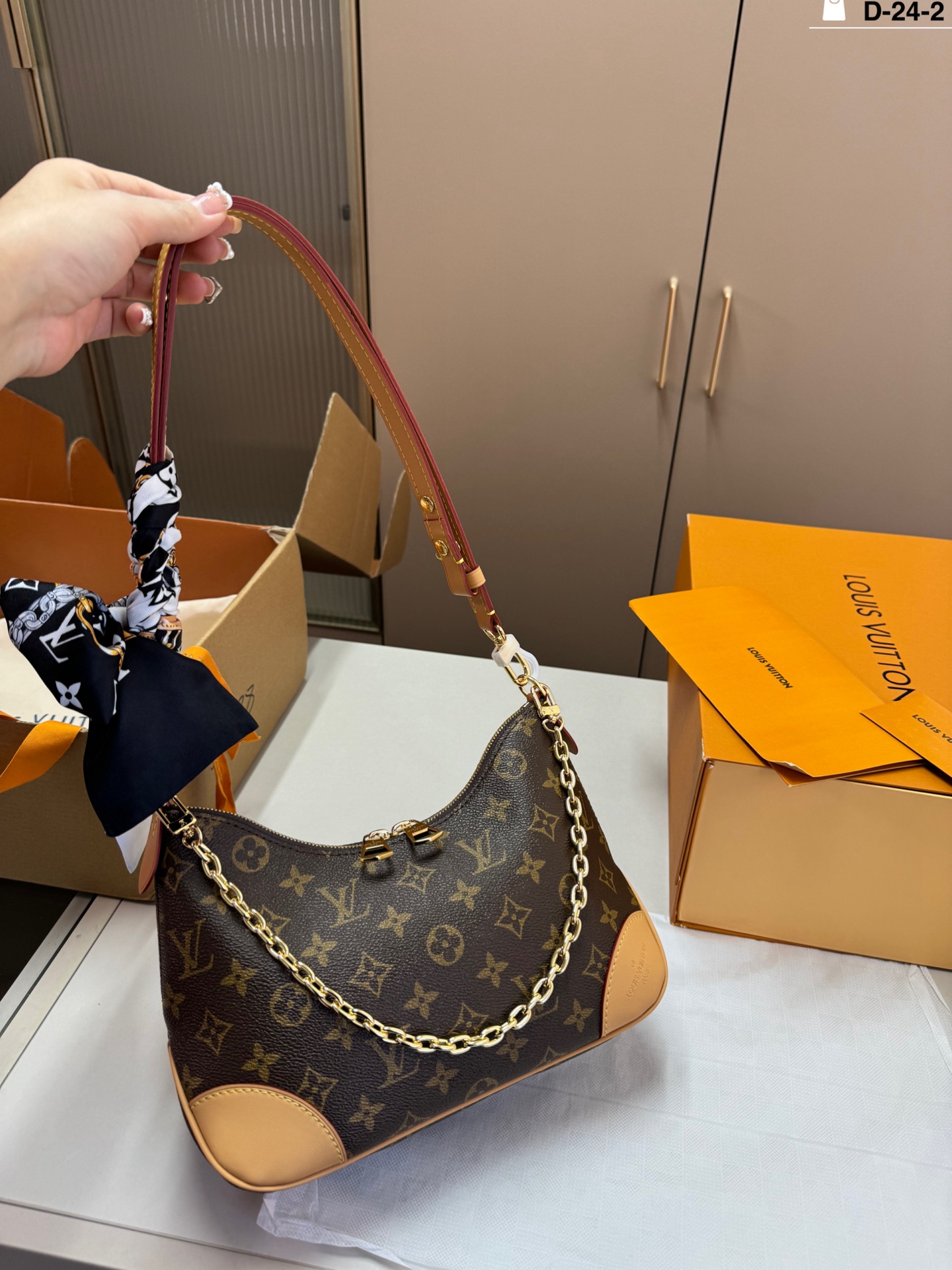 LV ホーンバッグ（コロッケバッグ）、可愛さ爆発で却って実用的！🔥