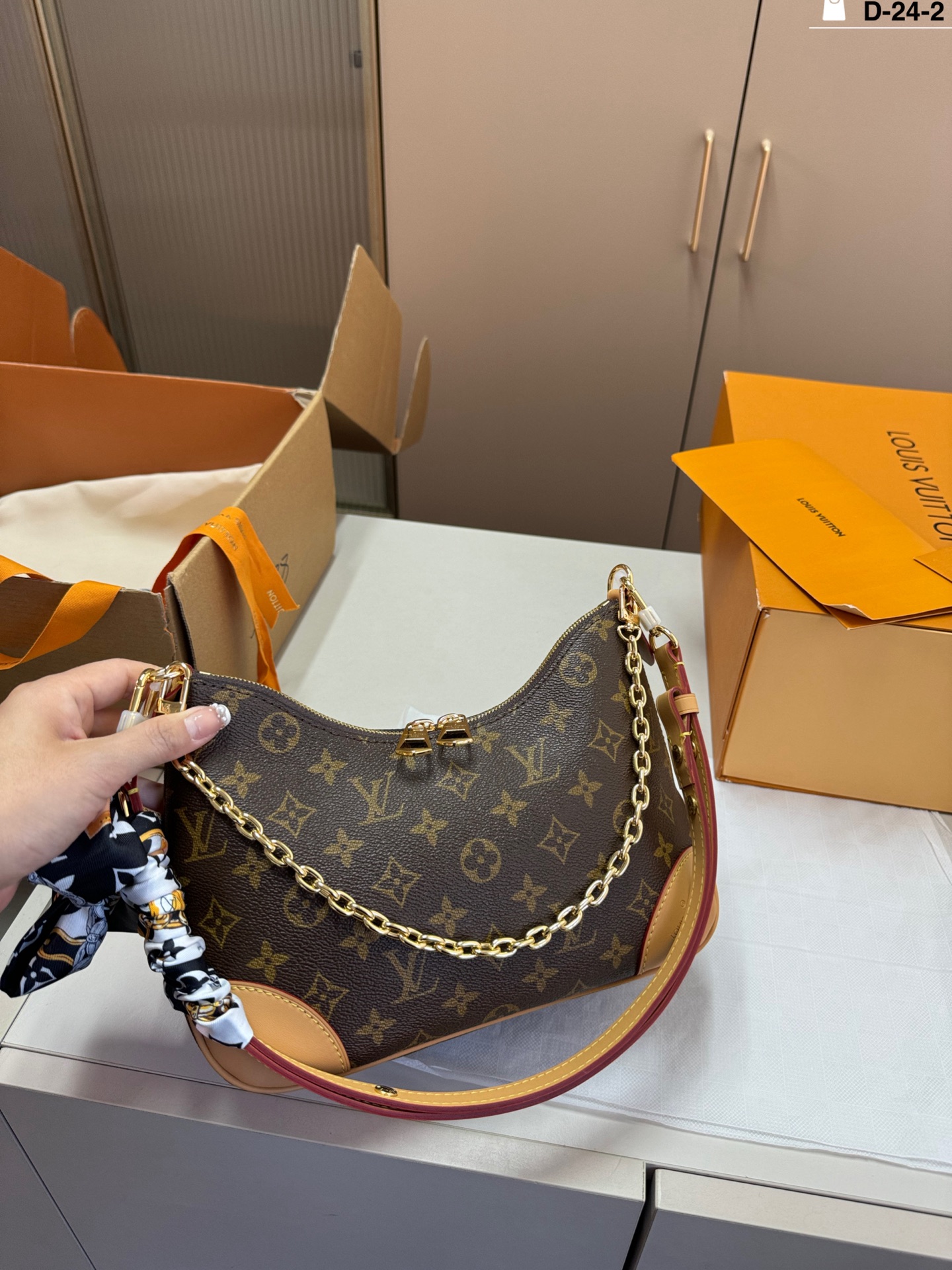 LV ホーンバッグ（コロッケバッグ）、可愛さ爆発で却って実用的！🔥