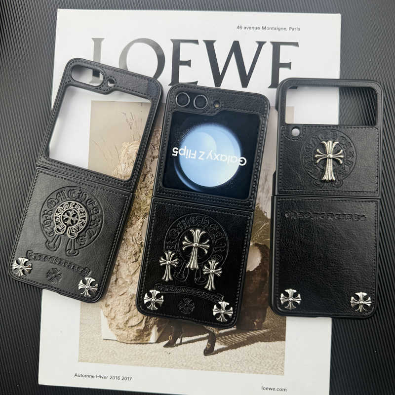 เหมาะสำหรับ Samsung Z Flip6/5/4/3 เคสพับร่วมแบรนด์ 3D ลายนูนใหม่สุดเทรนด์