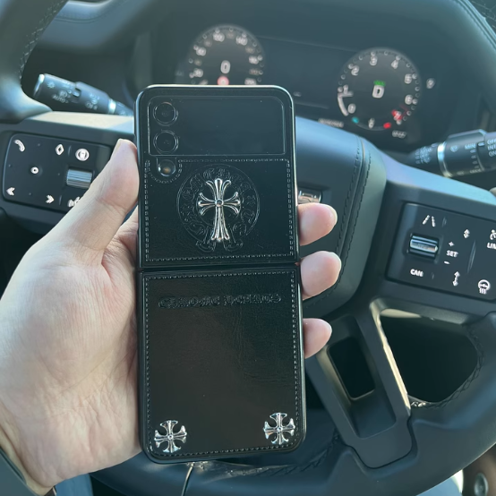 適用於三星Z Flip6/5/4/3新款立體浮雕潮牌聯名款折疊殼