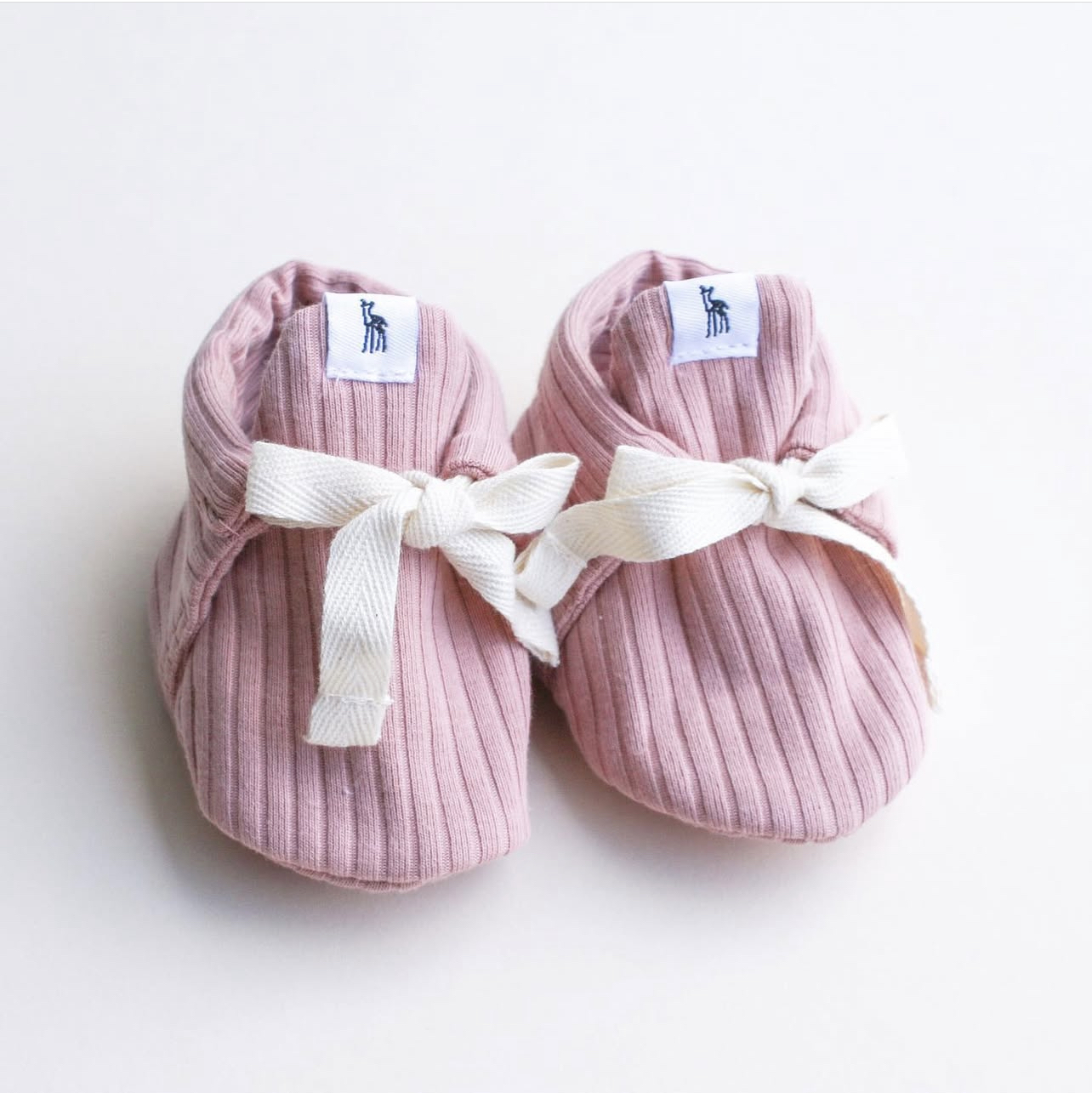 Ribbed Baby Booties in Dusty Pink (Lace)