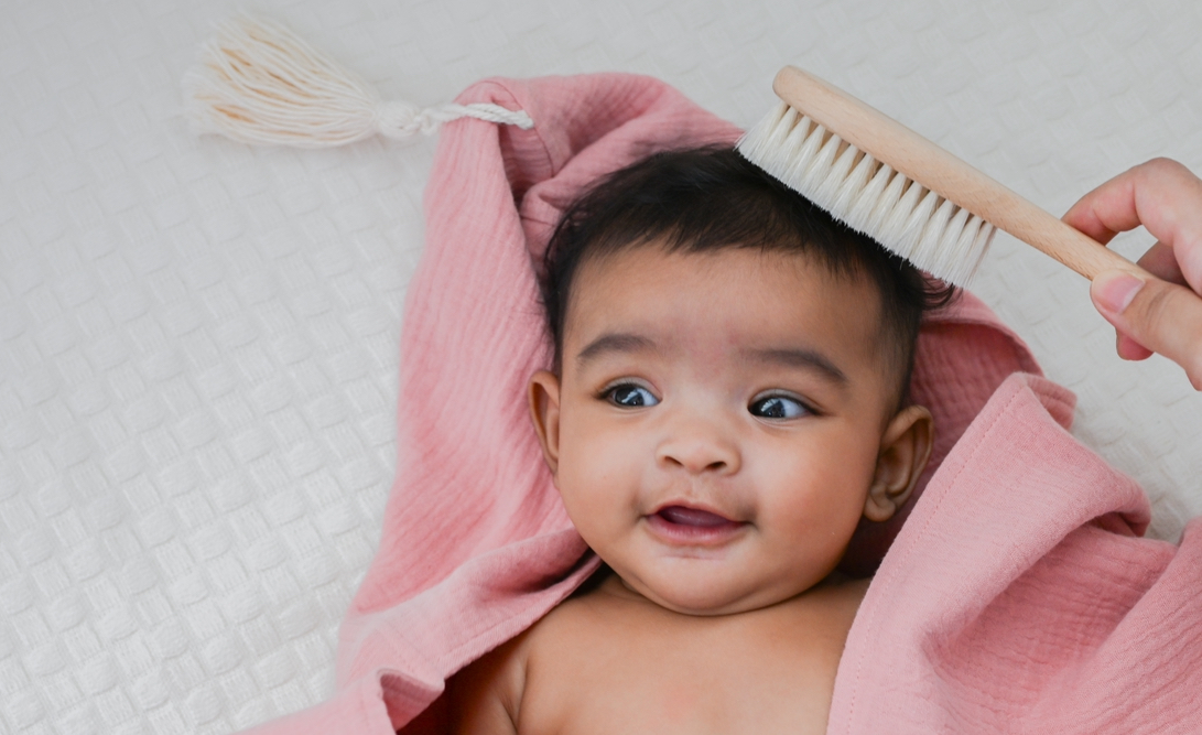 Organic Hooded Towel & Brush and Comb Set Bundle (Boy/Girl)